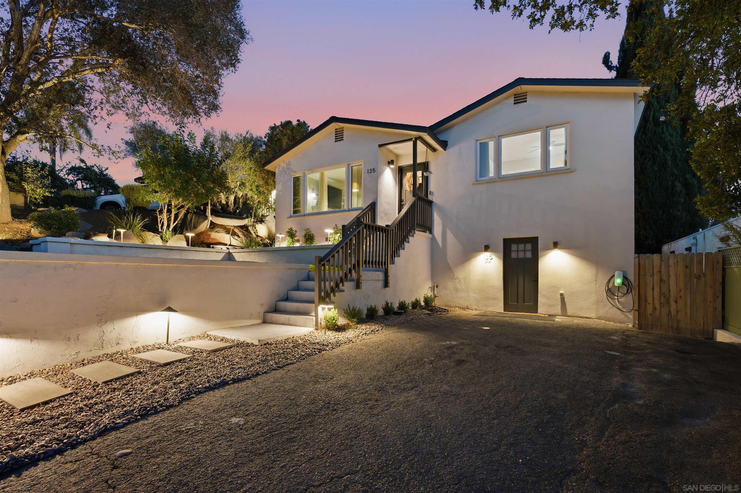 Front Image Thumbnail for SD260003365