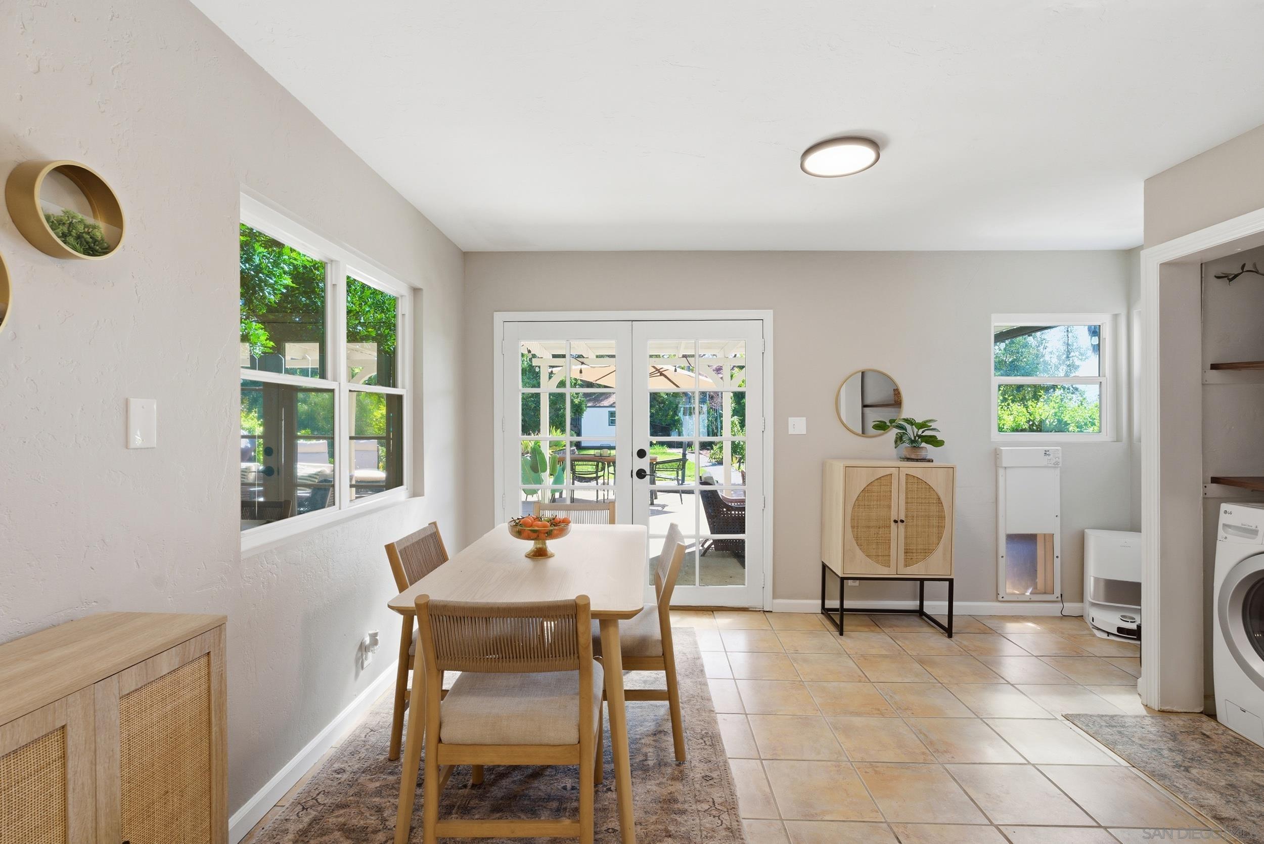 Detail Gallery Image 13 of 42 For 135  E 10th, Escondido,  CA 92025 - 3 Beds | 2 Baths