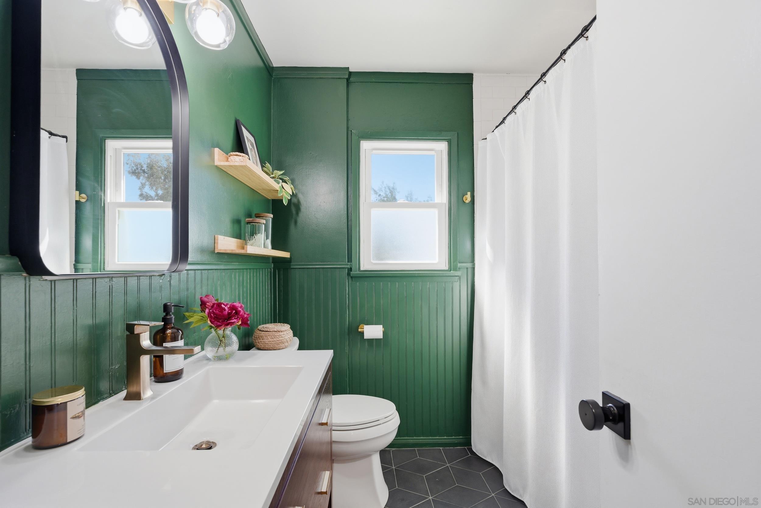 Detail Gallery Image 19 of 42 For 135  E 10th, Escondido,  CA 92025 - 3 Beds | 2 Baths