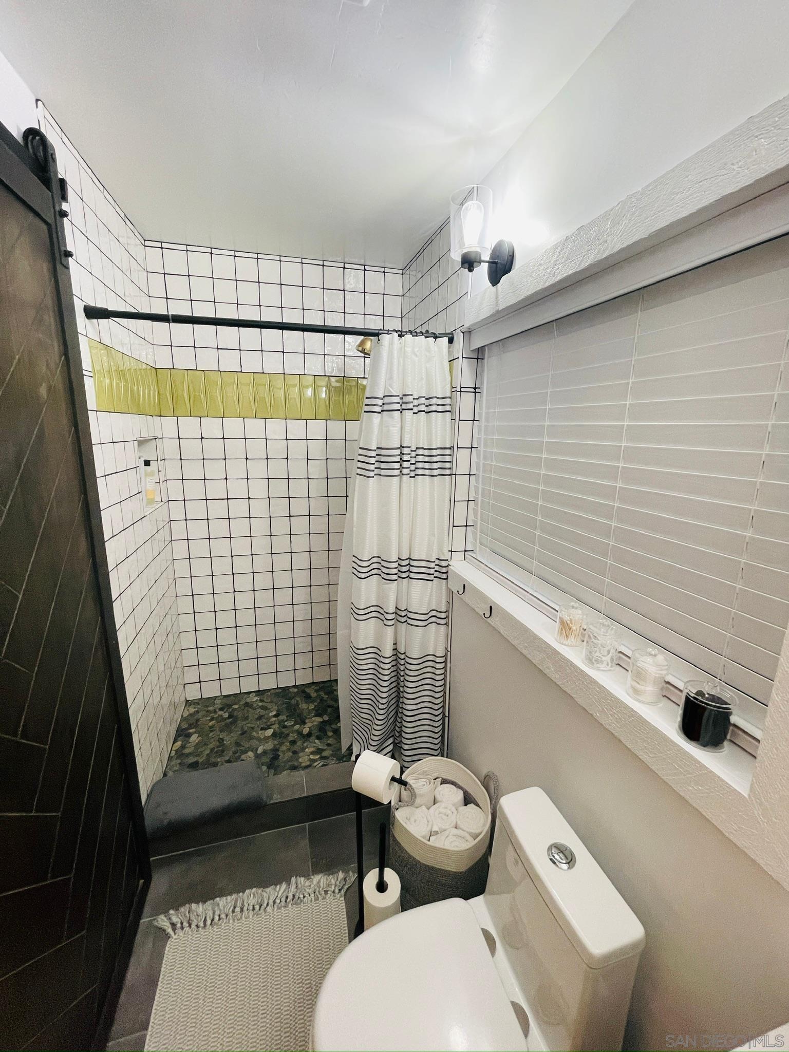 Detail Gallery Image 39 of 42 For 135  E 10th, Escondido,  CA 92025 - 3 Beds | 2 Baths