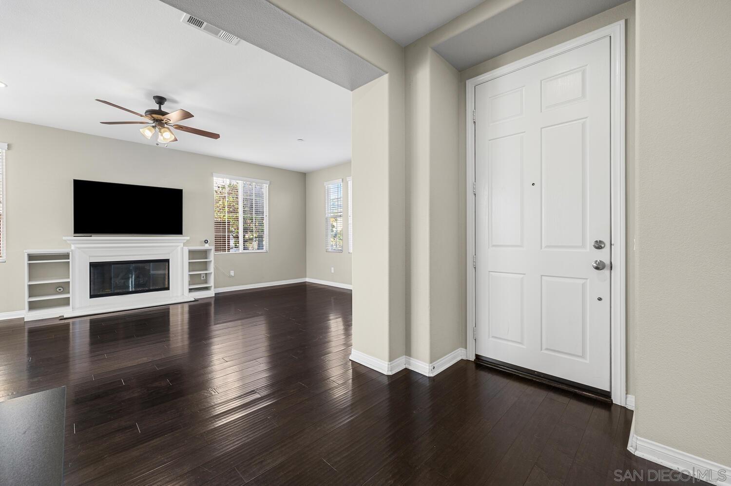 Detail Gallery Image 3 of 71 For 17314  Eagle Canyon Pl, San Diego,  CA 92127 - 4 Beds | 4/1 Baths