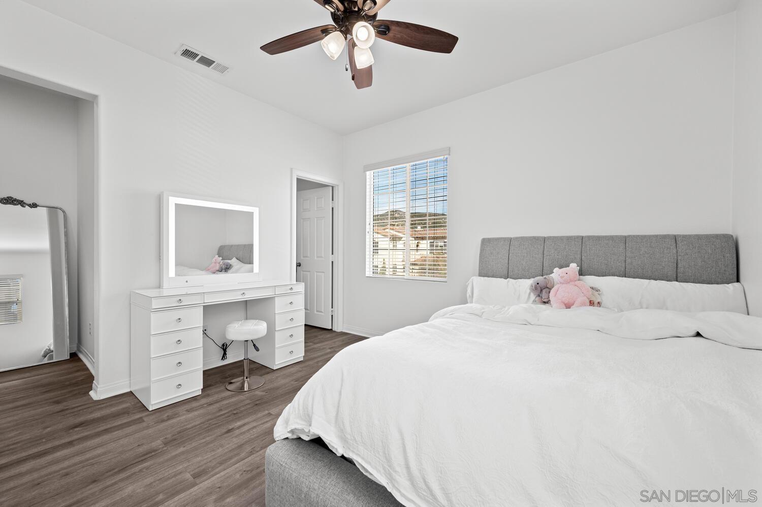 Detail Gallery Image 41 of 71 For 17314  Eagle Canyon Pl, San Diego,  CA 92127 - 4 Beds | 4/1 Baths