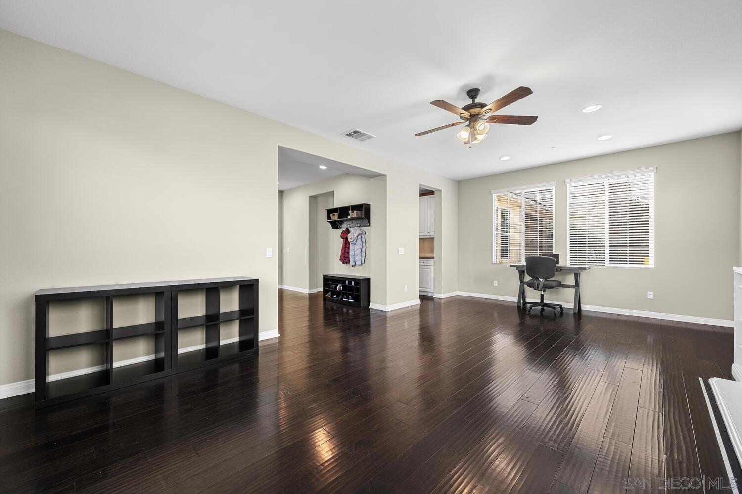 Detail Gallery Image 7 of 71 For 17314  Eagle Canyon Pl, San Diego,  CA 92127 - 4 Beds | 4/1 Baths