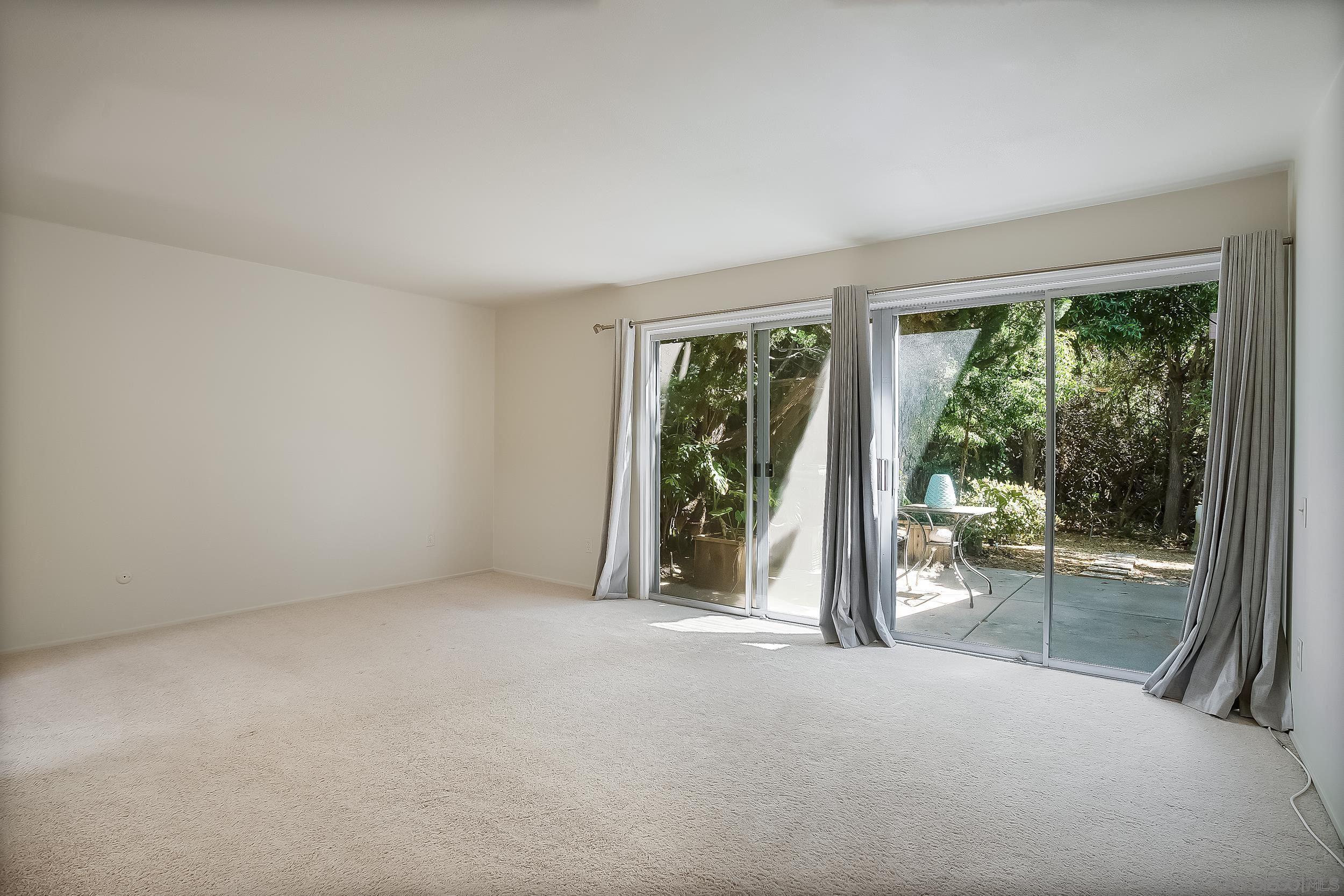 Detail Gallery Image 16 of 26 For 7415  Caminito Rialto, La Jolla,  CA 92037 - 3 Beds | 2 Baths