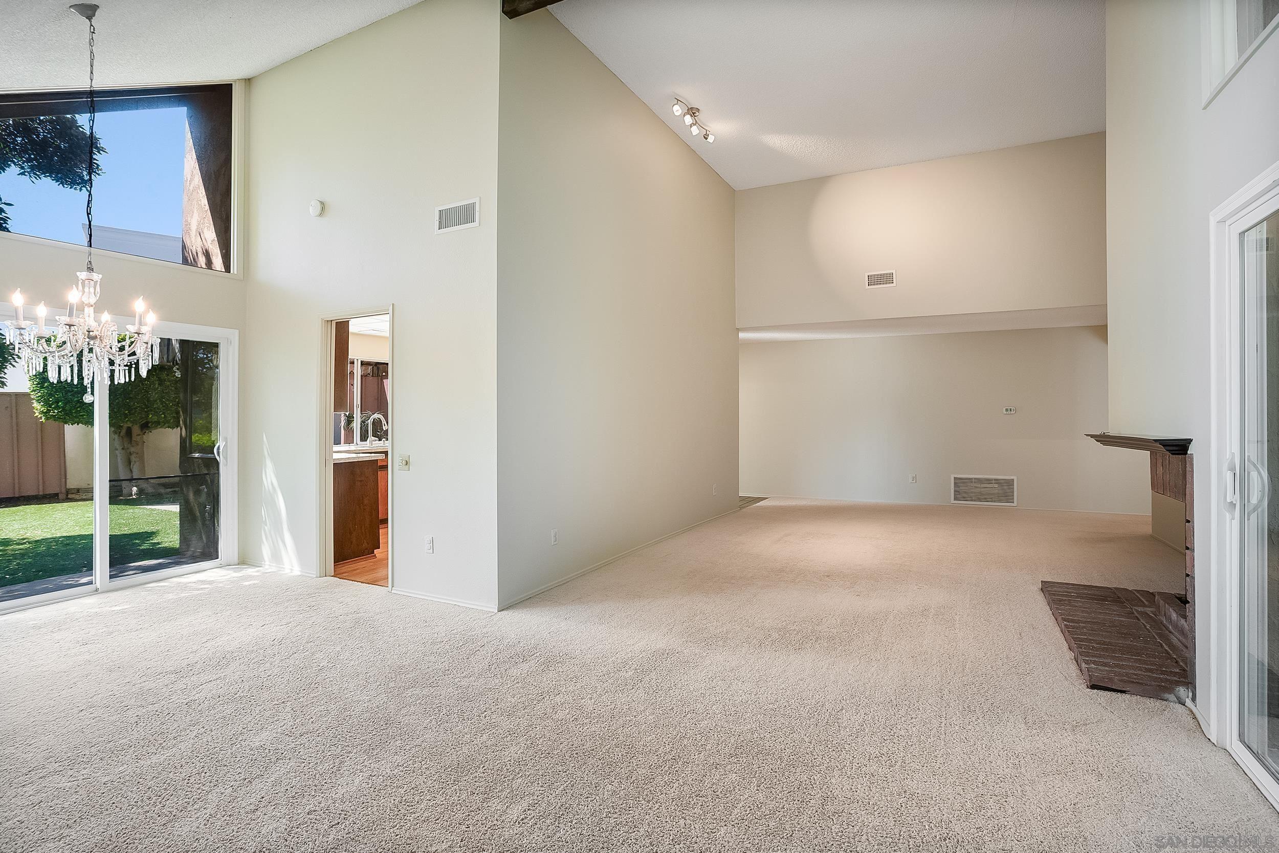 Detail Gallery Image 23 of 26 For 7415  Caminito Rialto, La Jolla,  CA 92037 - 3 Beds | 2 Baths