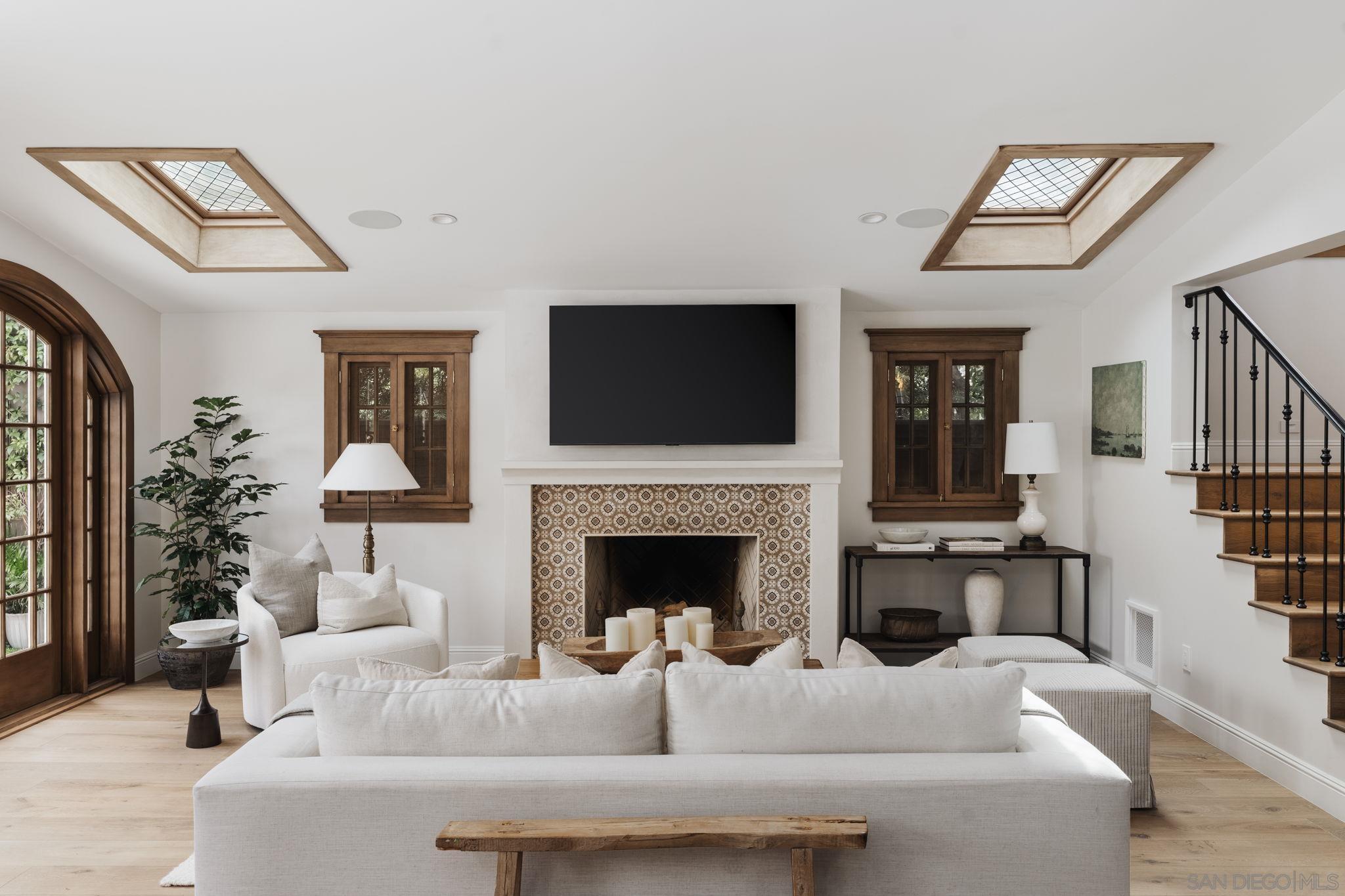 Detail Gallery Image 15 of 63 For 660  Margarita, Coronado,  CA 92118 - 4 Beds | 3/2 Baths