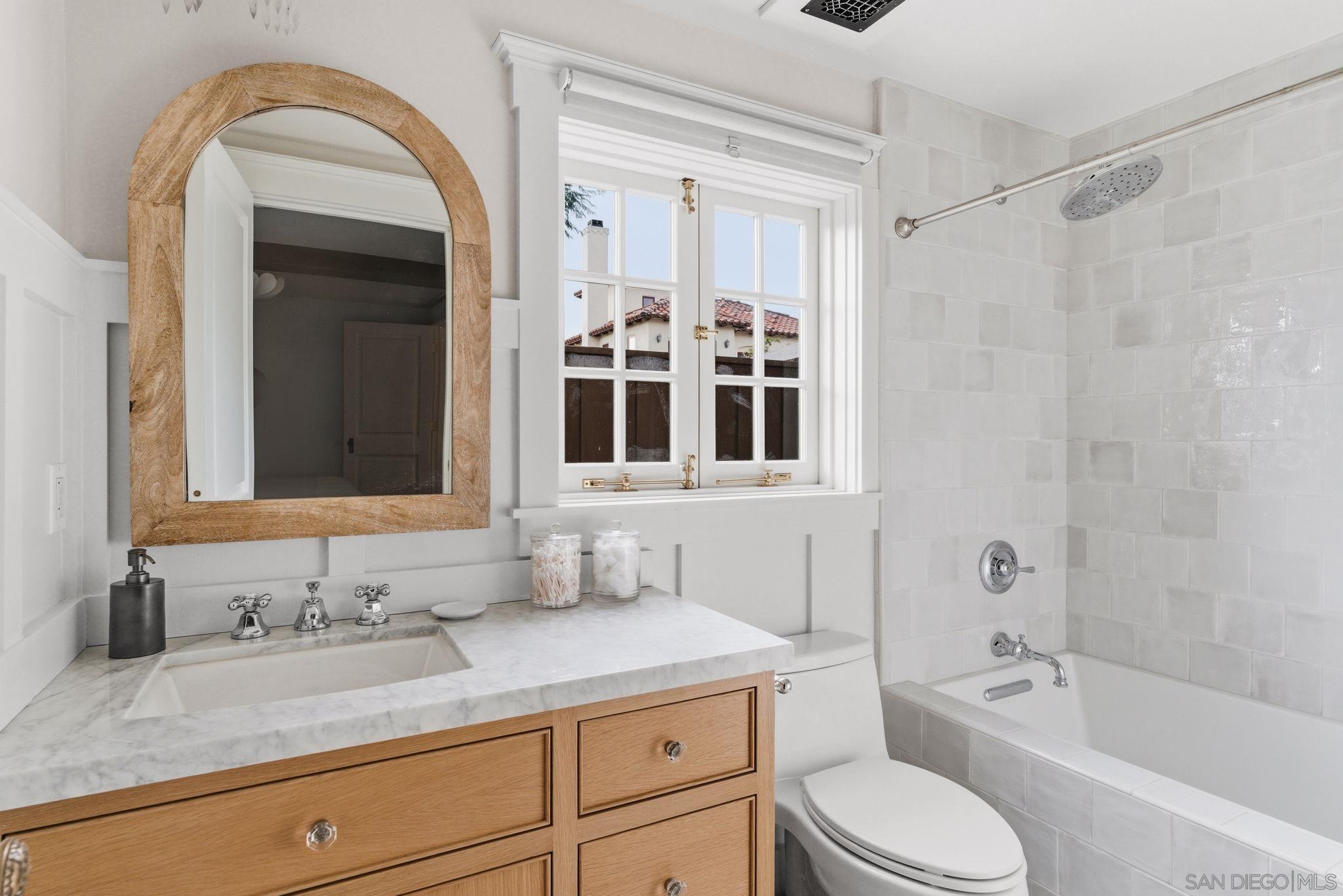 Detail Gallery Image 28 of 63 For 660  Margarita, Coronado,  CA 92118 - 4 Beds | 3/2 Baths