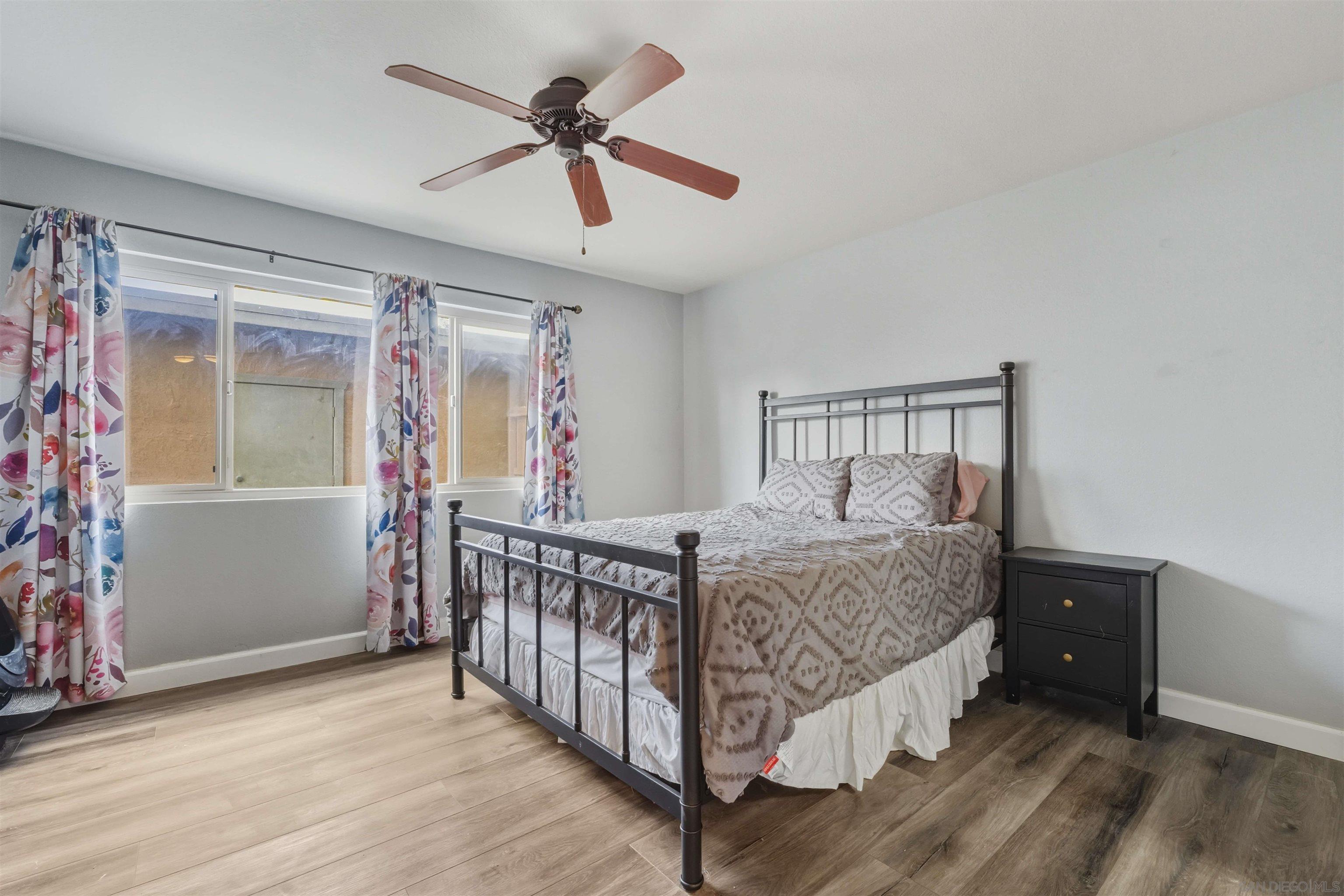 Detail Gallery Image 11 of 26 For 1415 N Broadway  a,  Escondido,  CA 92026 - 2 Beds | 2 Baths