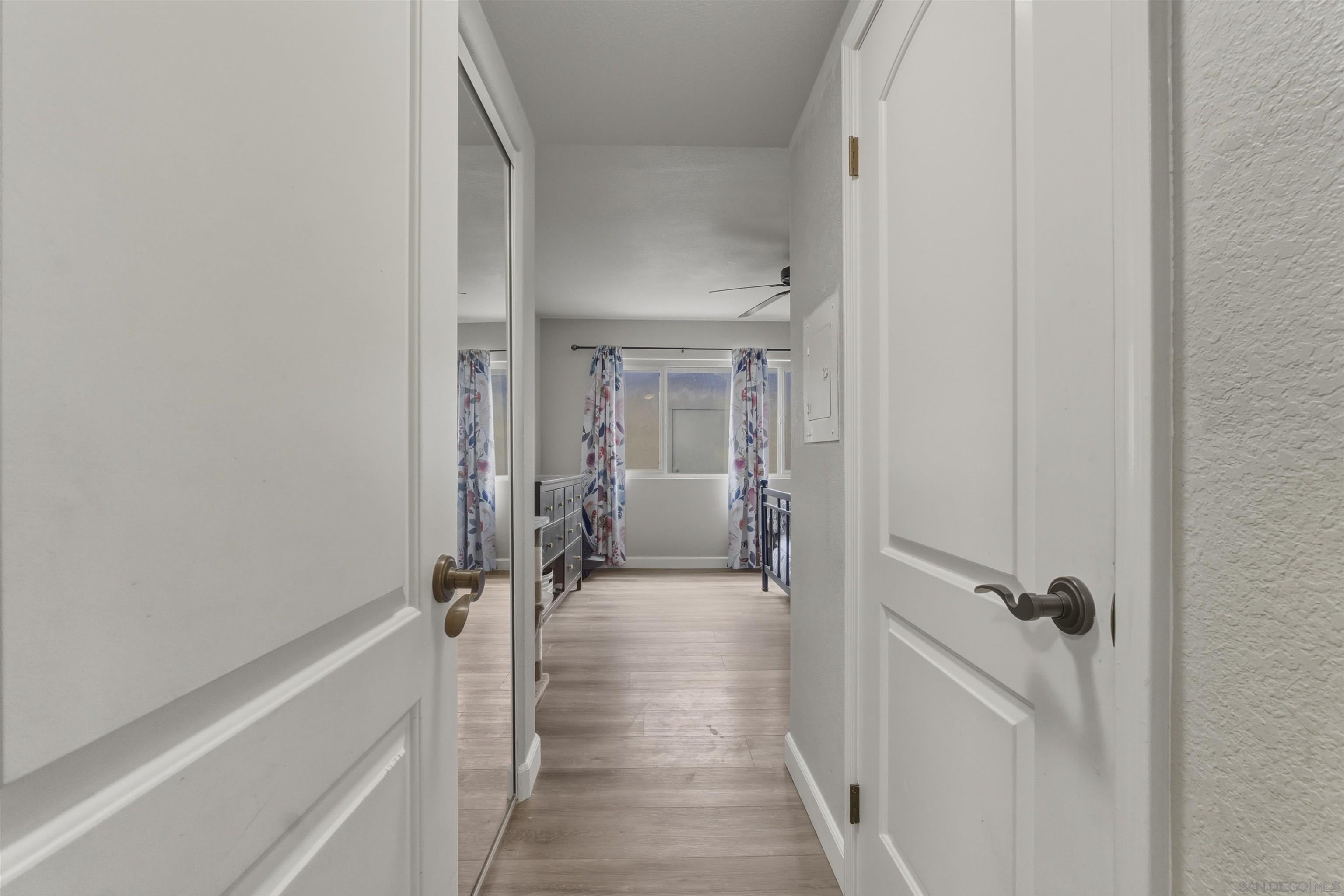 Detail Gallery Image 10 of 26 For 1415 N Broadway  a,  Escondido,  CA 92026 - 2 Beds | 2 Baths