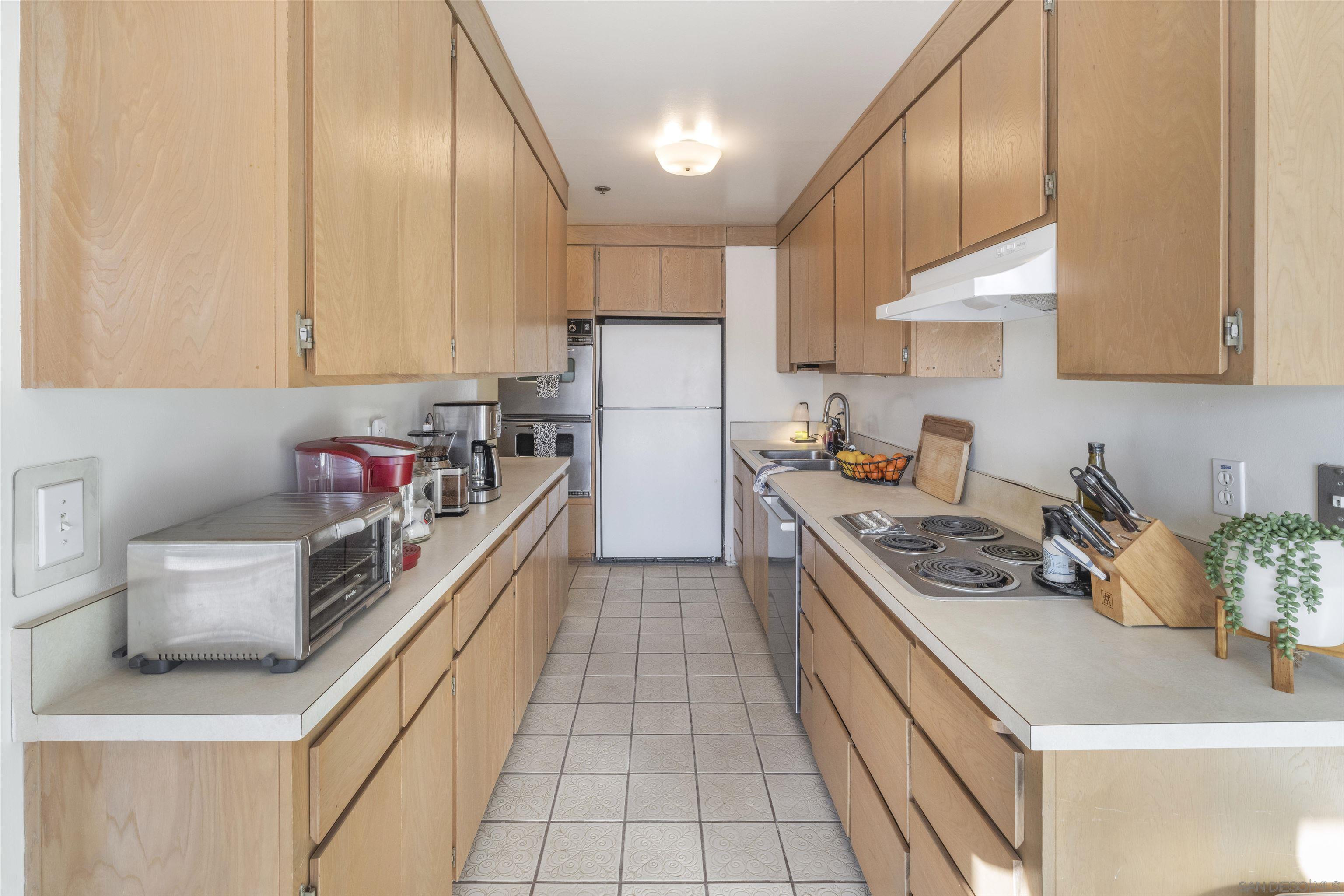 Detail Gallery Image 16 of 19 For 8263  Camino Del Oro  171, La Jolla,  CA 92037 - 2 Beds | 2 Baths