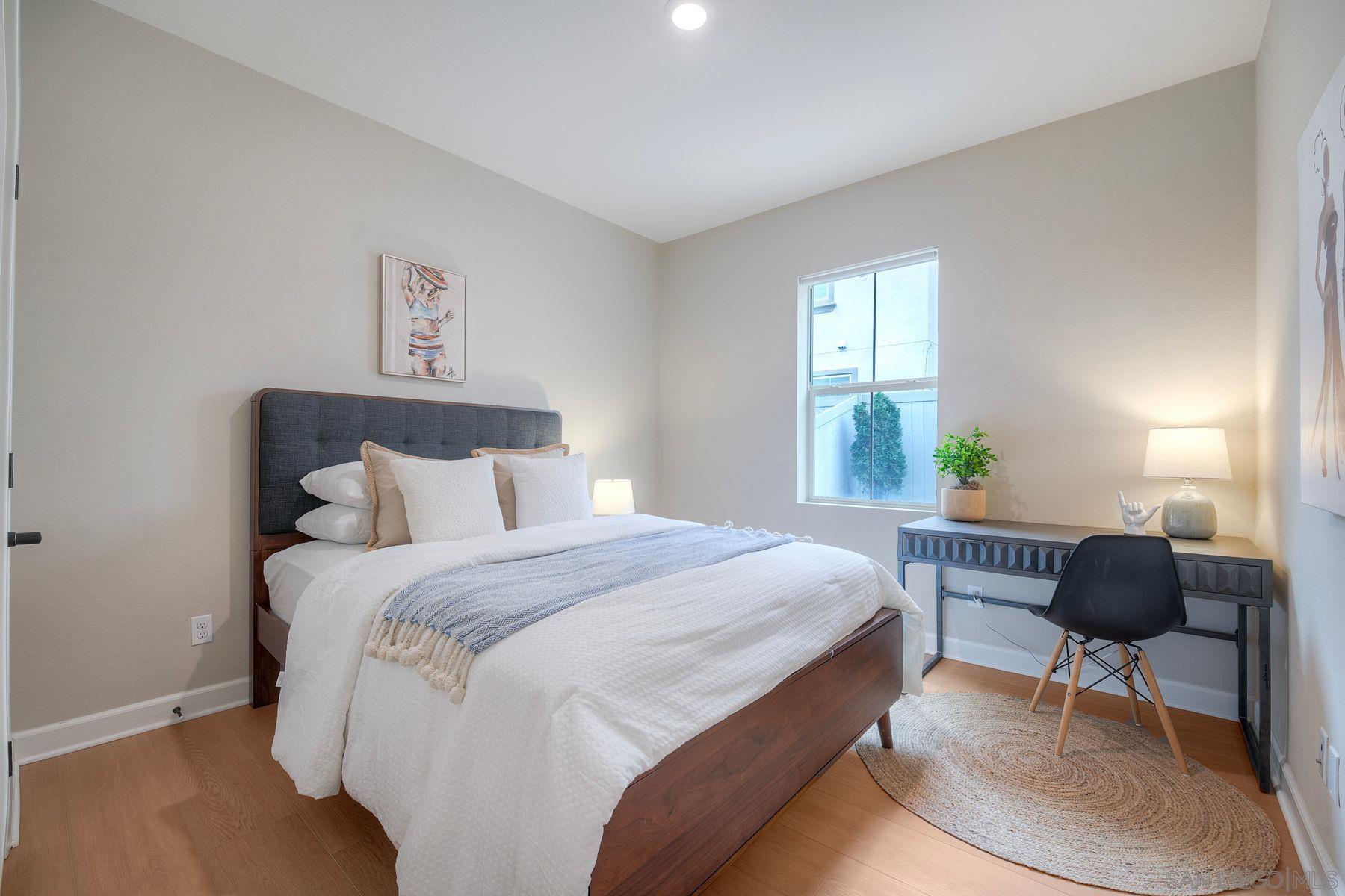 Detail Gallery Image 14 of 35 For 10854  Everly Way, San Diego,  CA 92129 - 4 Beds | 3 Baths