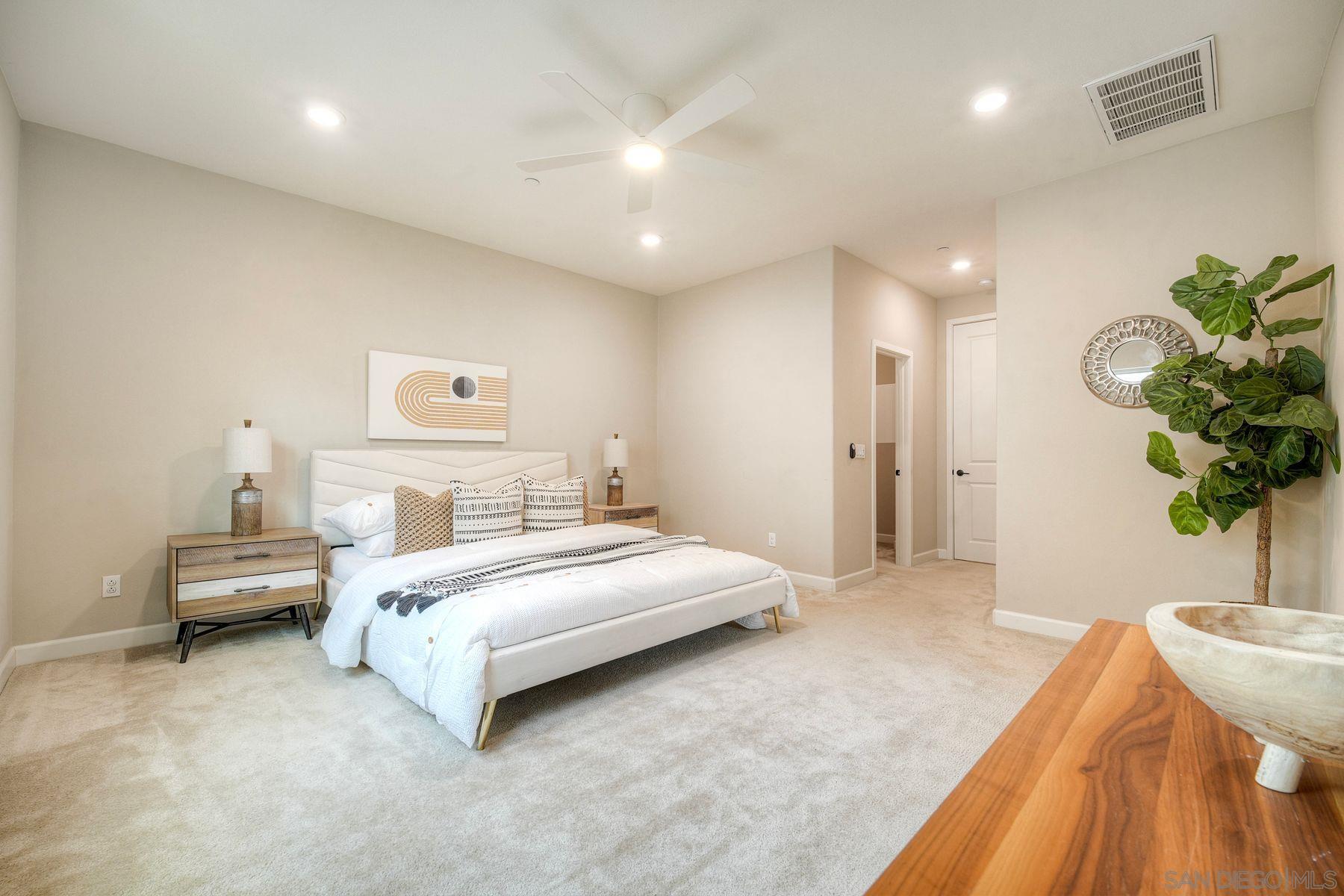 Detail Gallery Image 16 of 35 For 10854  Everly Way, San Diego,  CA 92129 - 4 Beds | 3 Baths