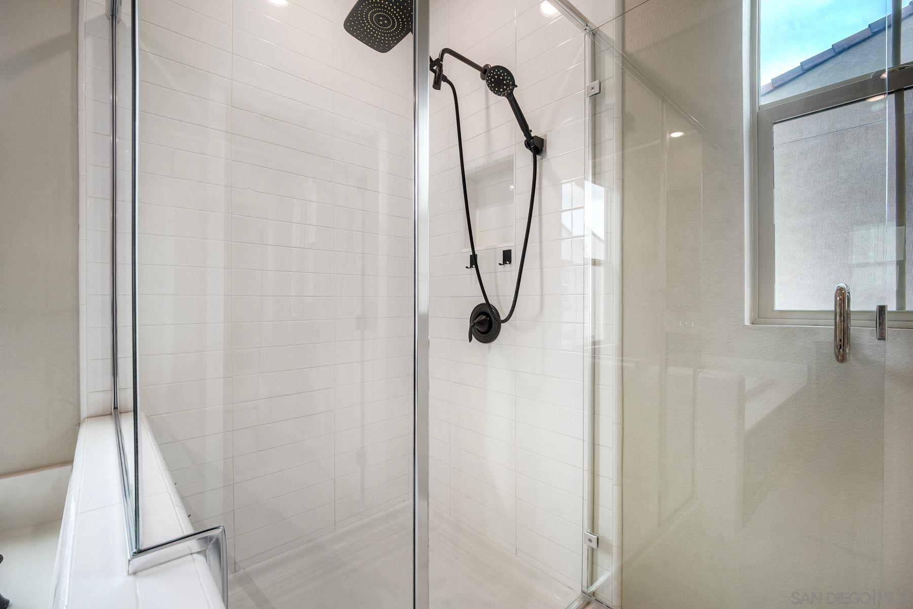 Detail Gallery Image 21 of 35 For 10854  Everly Way, San Diego,  CA 92129 - 4 Beds | 3 Baths