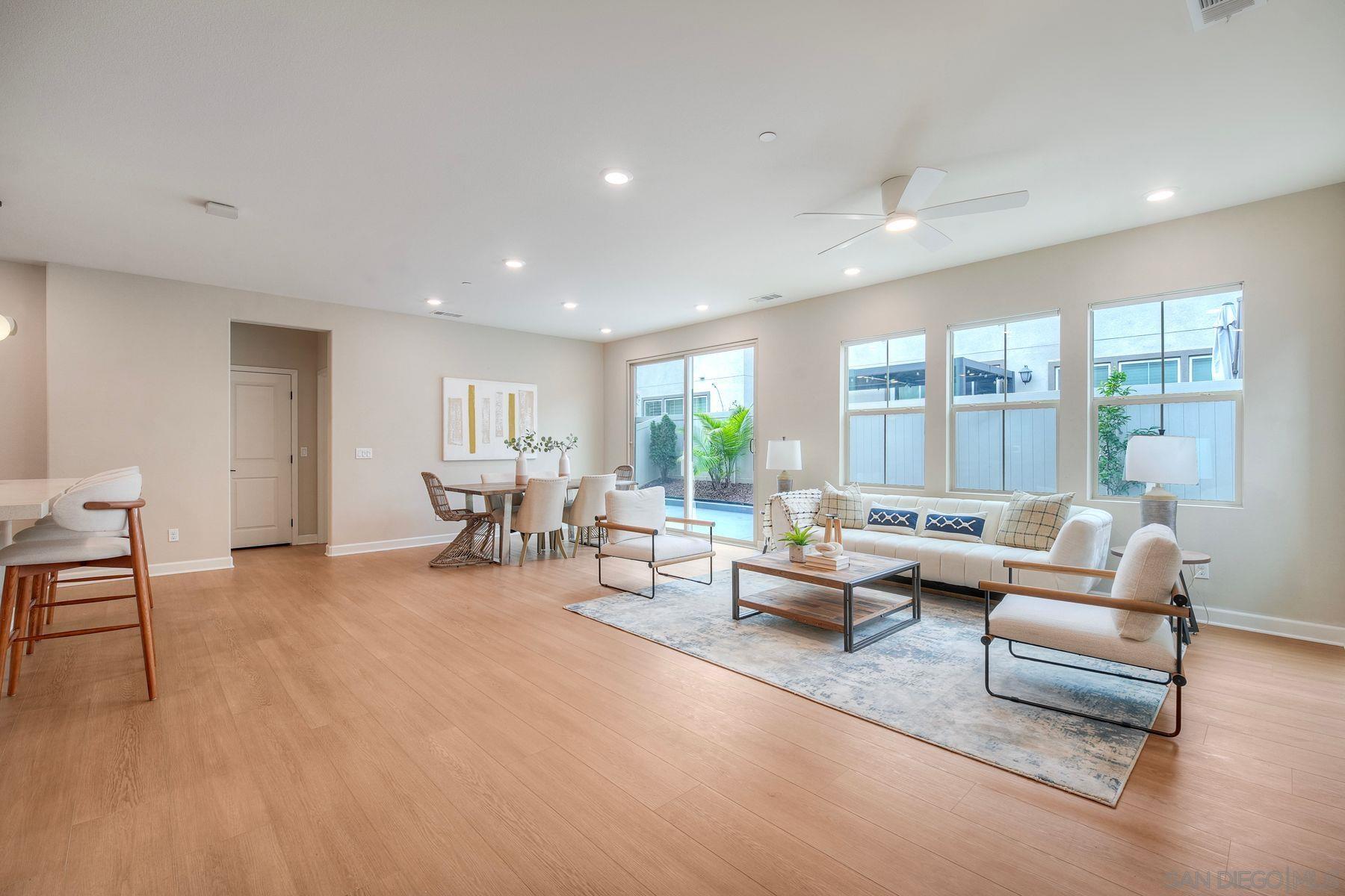 Detail Gallery Image 4 of 35 For 10854  Everly Way, San Diego,  CA 92129 - 4 Beds | 3 Baths