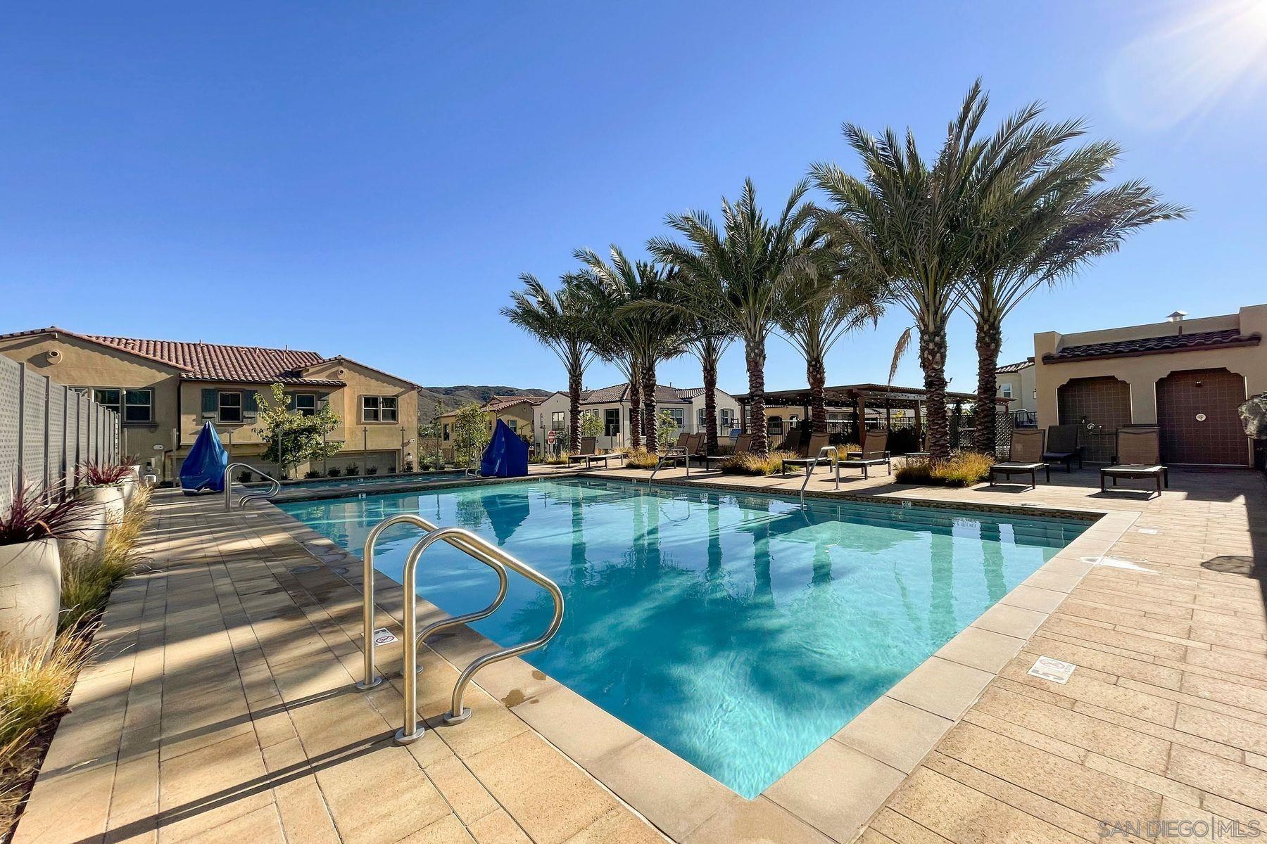 Detail Gallery Image 34 of 35 For 10854  Everly Way, San Diego,  CA 92129 - 4 Beds | 3 Baths