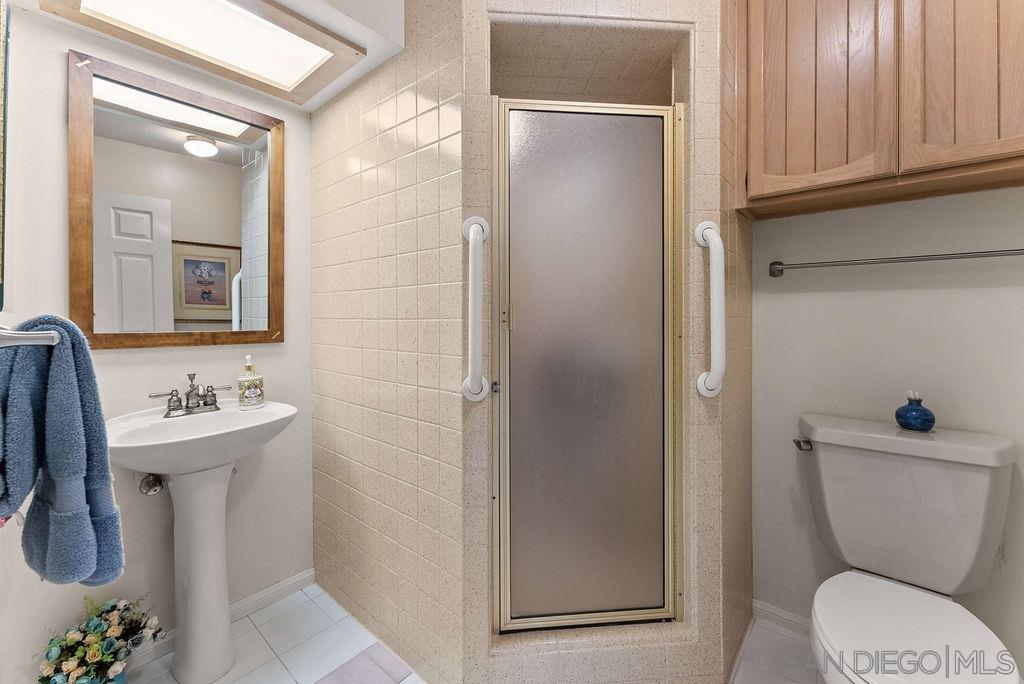 Detail Gallery Image 14 of 32 For 7303  Eads Ave, La Jolla,  CA 92037 - 3 Beds | 3 Baths