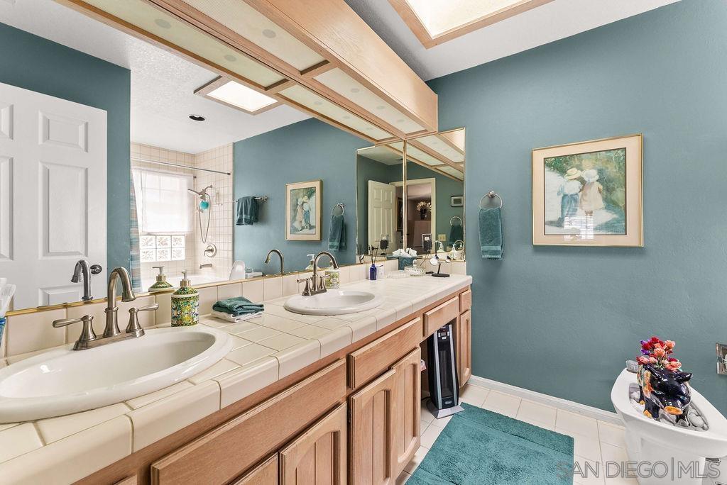 Detail Gallery Image 22 of 32 For 7303  Eads Ave, La Jolla,  CA 92037 - 3 Beds | 3 Baths