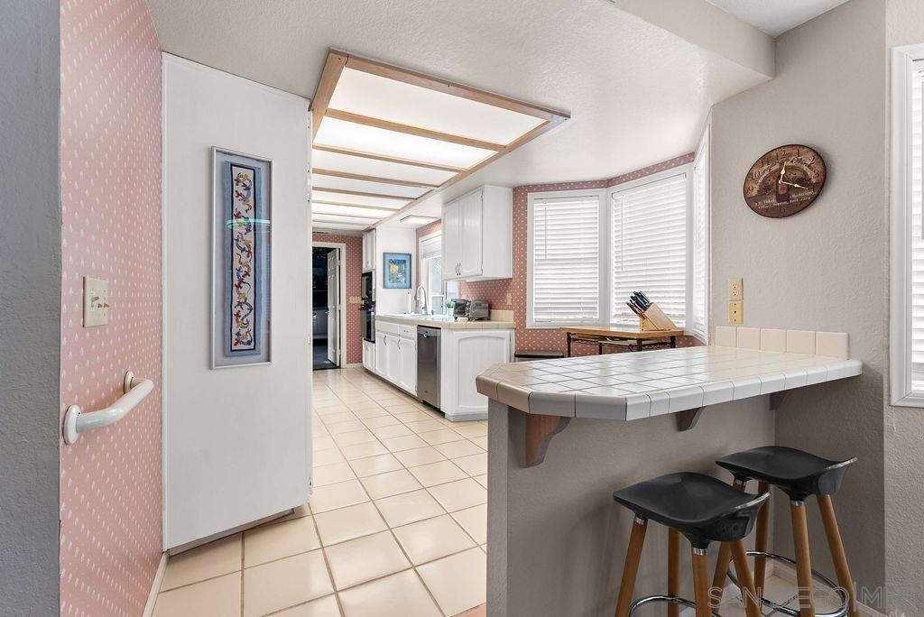 Detail Gallery Image 9 of 32 For 7303  Eads Ave, La Jolla,  CA 92037 - 3 Beds | 3 Baths