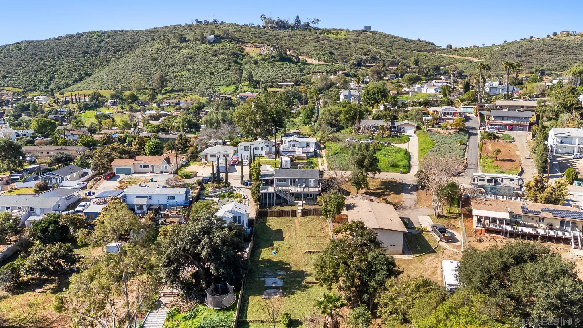 Detail Gallery Image 4 of 31 For 8553  Gardena Rd, Lakeside,  CA 92040 - 3 Beds | 3/1 Baths