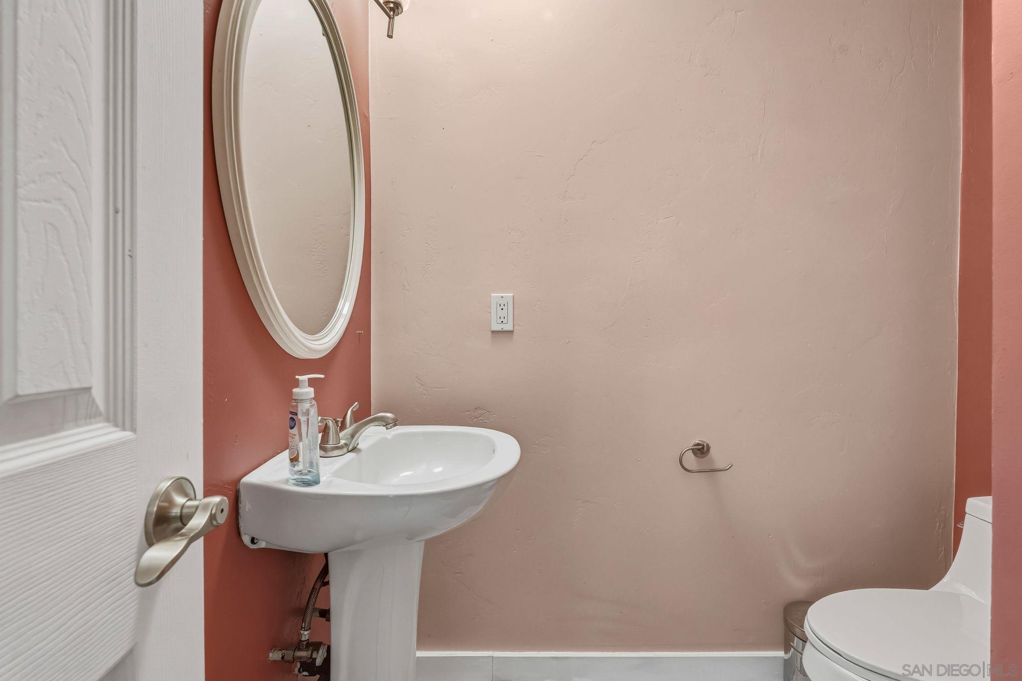 Detail Gallery Image 9 of 31 For 8553  Gardena Rd, Lakeside,  CA 92040 - 3 Beds | 3/1 Baths