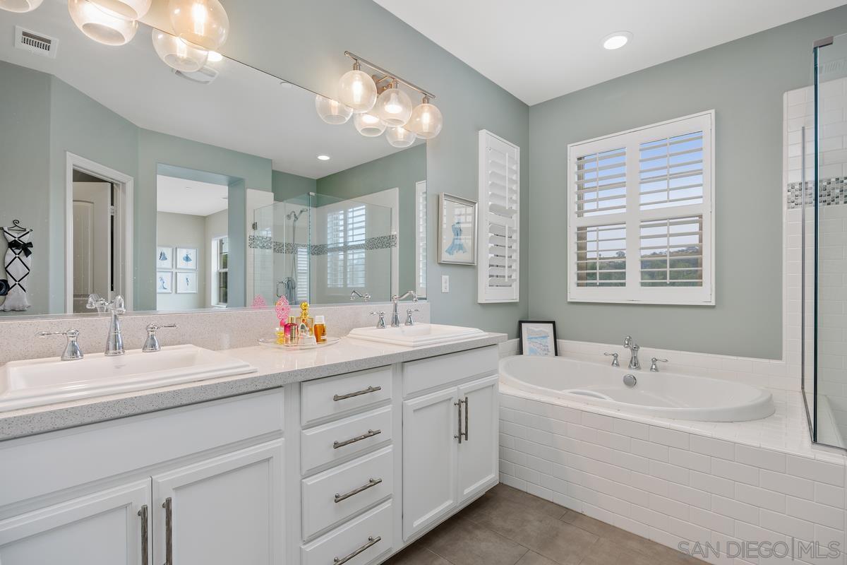 Detail Gallery Image 16 of 24 For 1080  Primrose Lane, Encinitas,  CA 92024 - 5 Beds | 2/1 Baths