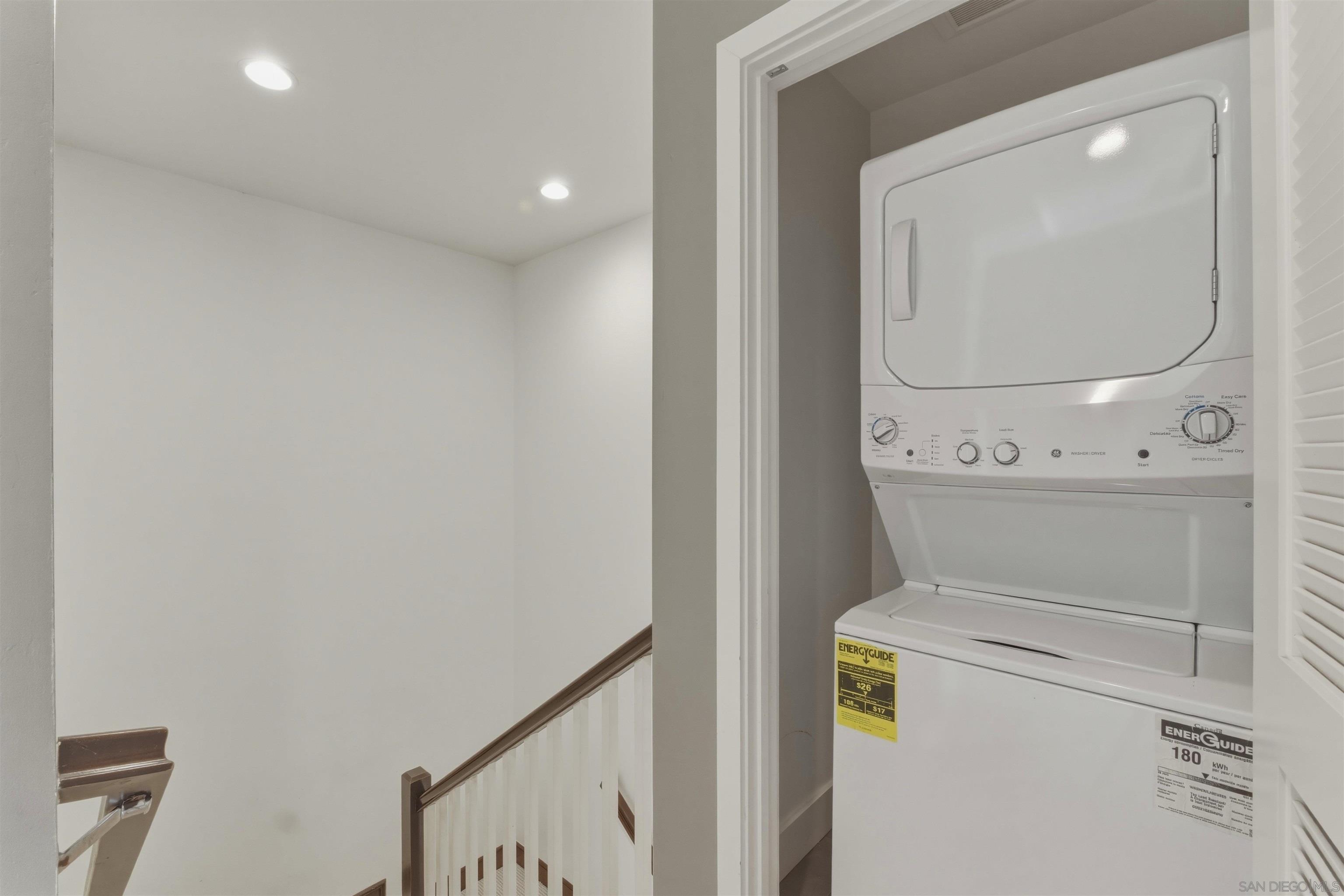 Detail Gallery Image 14 of 34 For 1634  Fairlead Avenue, Carlsbad,  CA 92011 - 3 Beds | 2/1 Baths