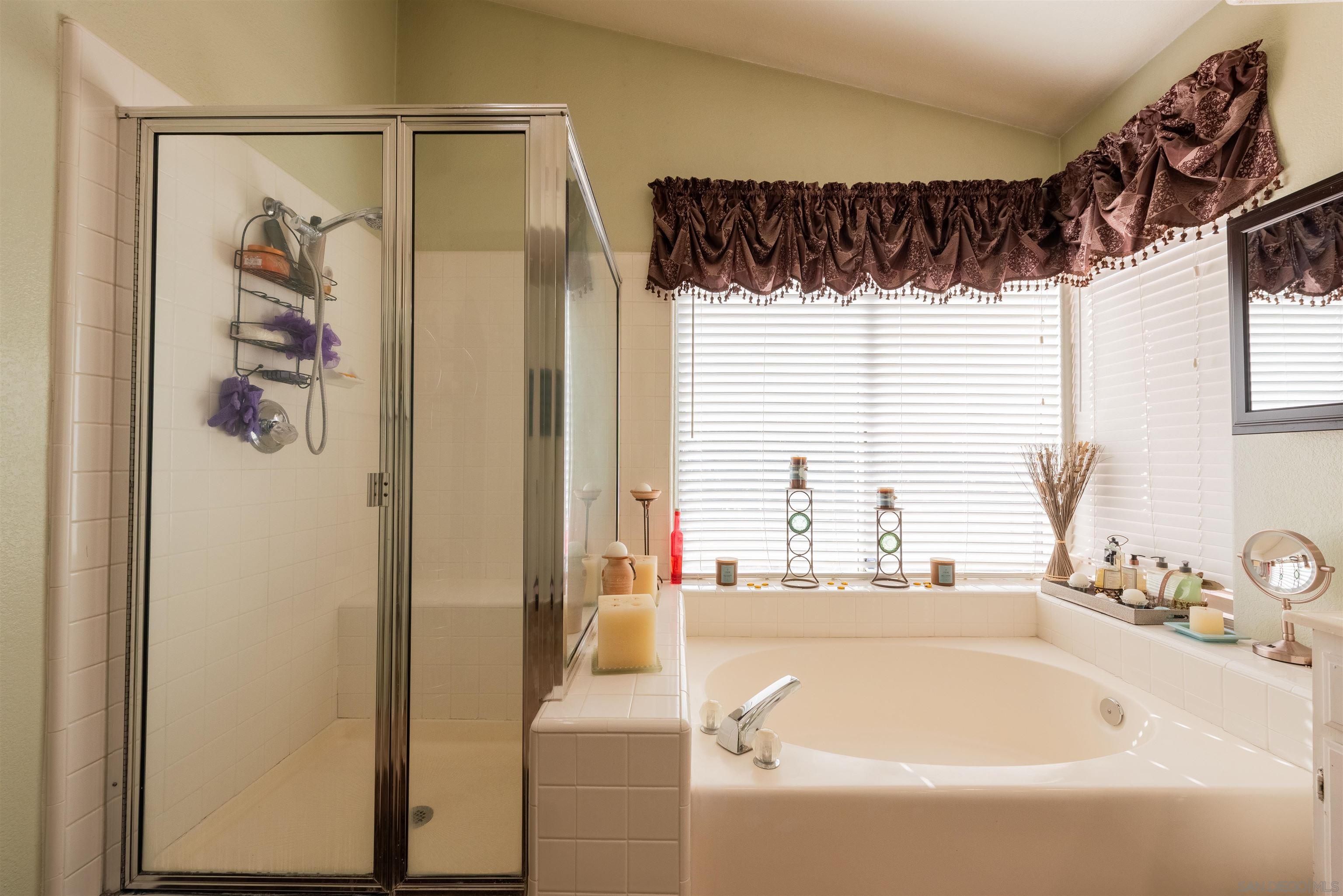 Detail Gallery Image 16 of 74 For 3626 W Ave J2, Lancaster,  CA 93536 - 4 Beds | 3 Baths