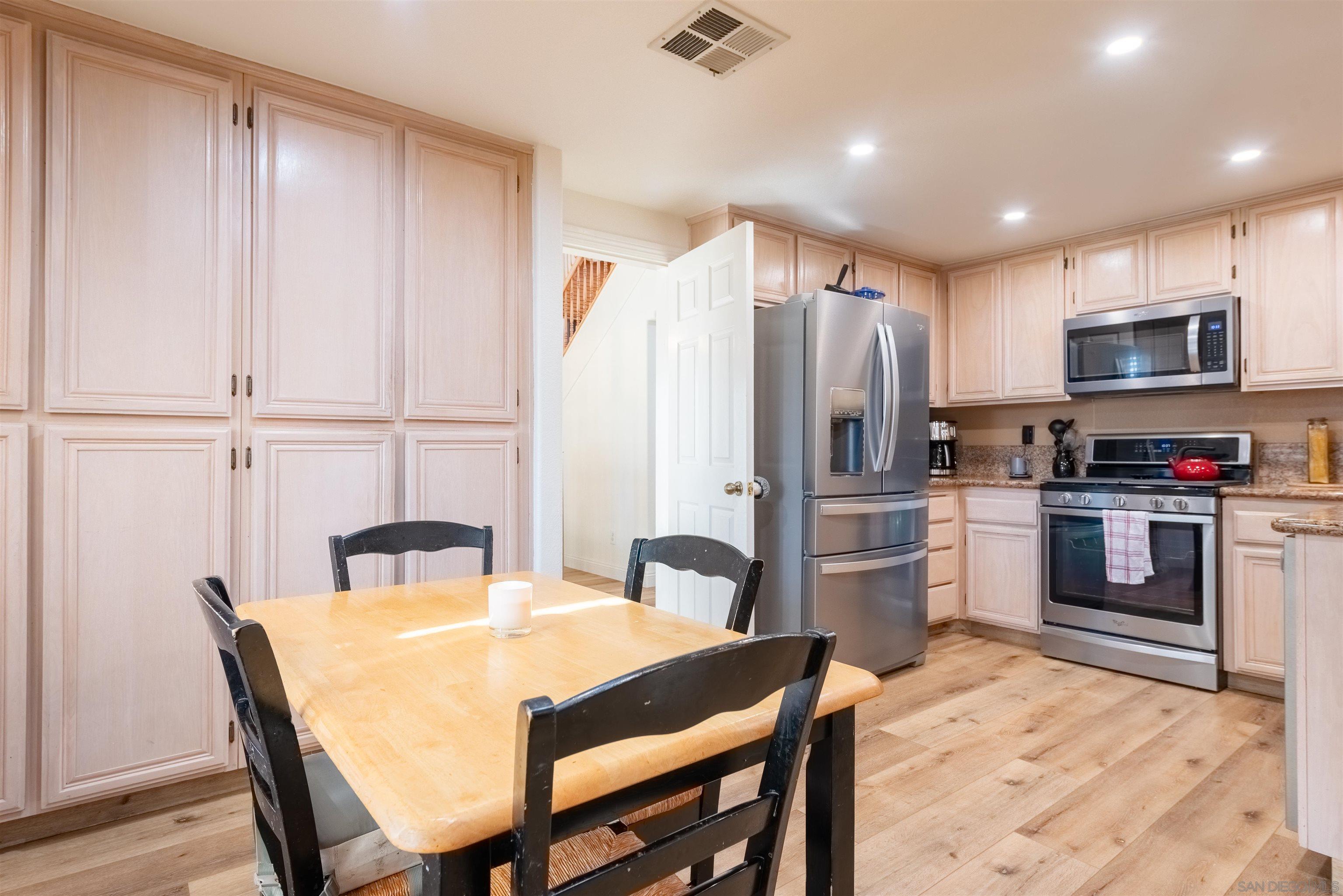 Detail Gallery Image 31 of 74 For 3626 W Ave J2, Lancaster,  CA 93536 - 4 Beds | 3 Baths