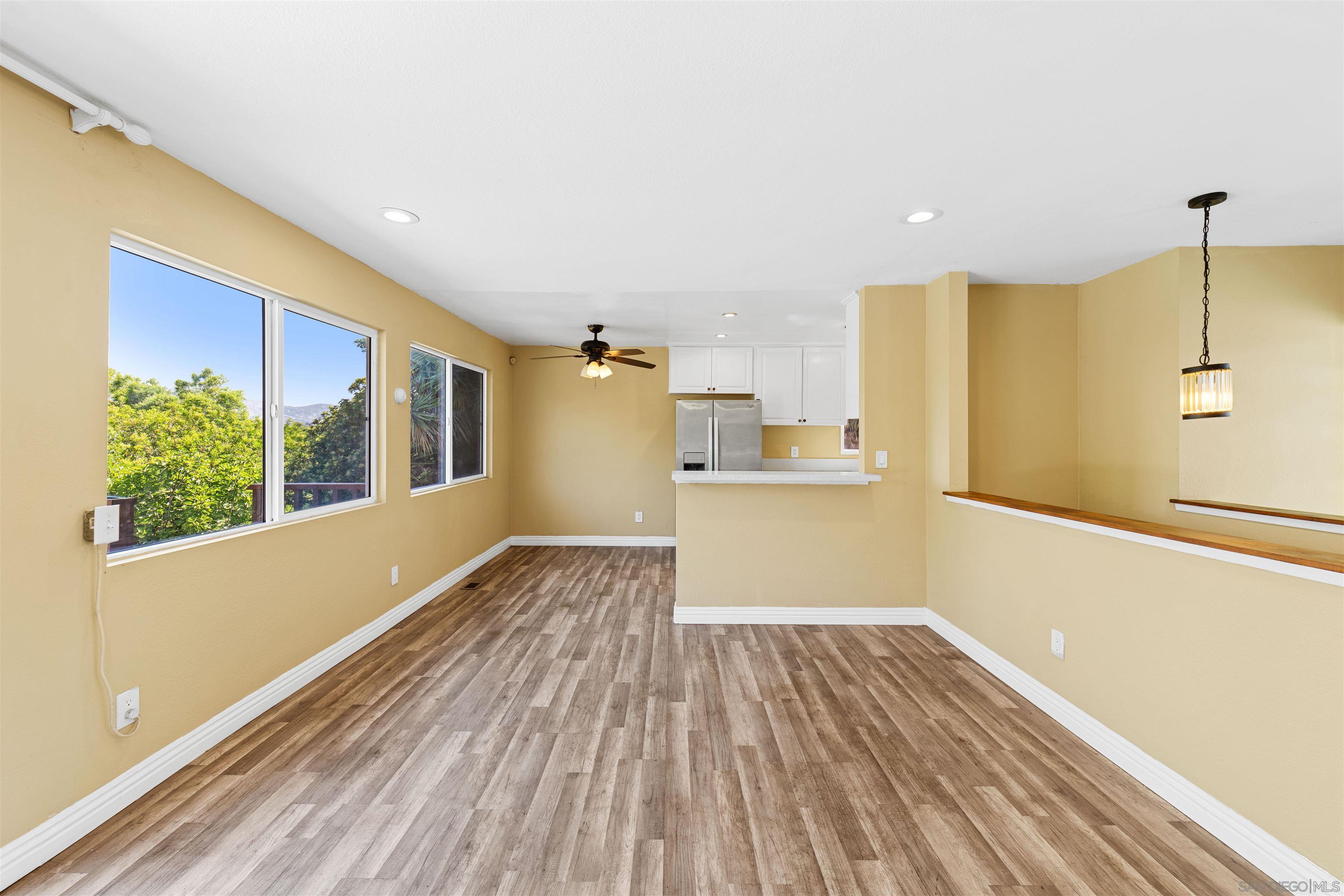 Detail Gallery Image 12 of 44 For 8808  Leigh Avenue, Spring Valley,  CA 91977 - 4 Beds | 2 Baths