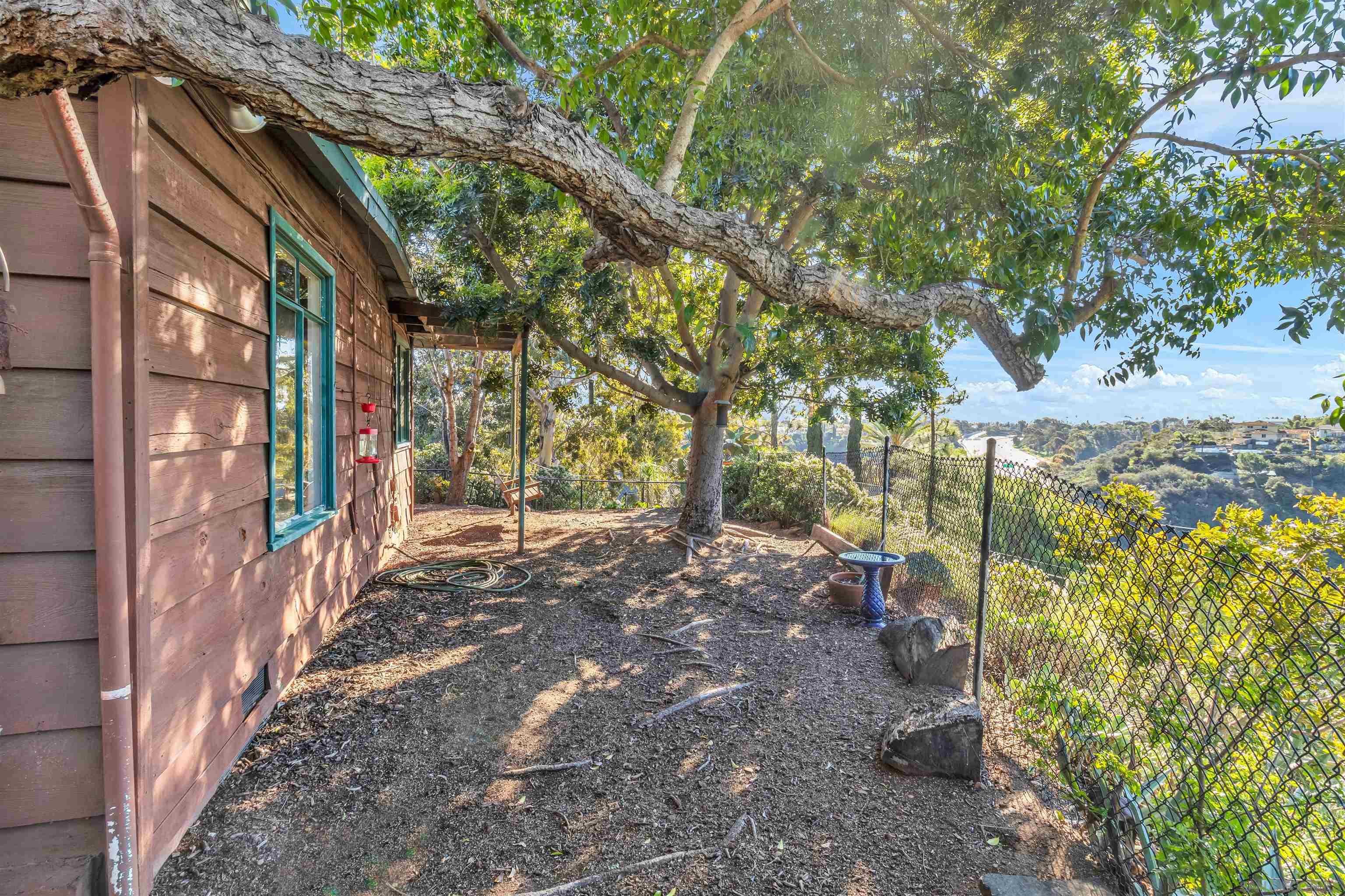 Detail Gallery Image 29 of 36 For 5209  Benton Pl, San Diego,  CA 92116 - 3 Beds | 2 Baths