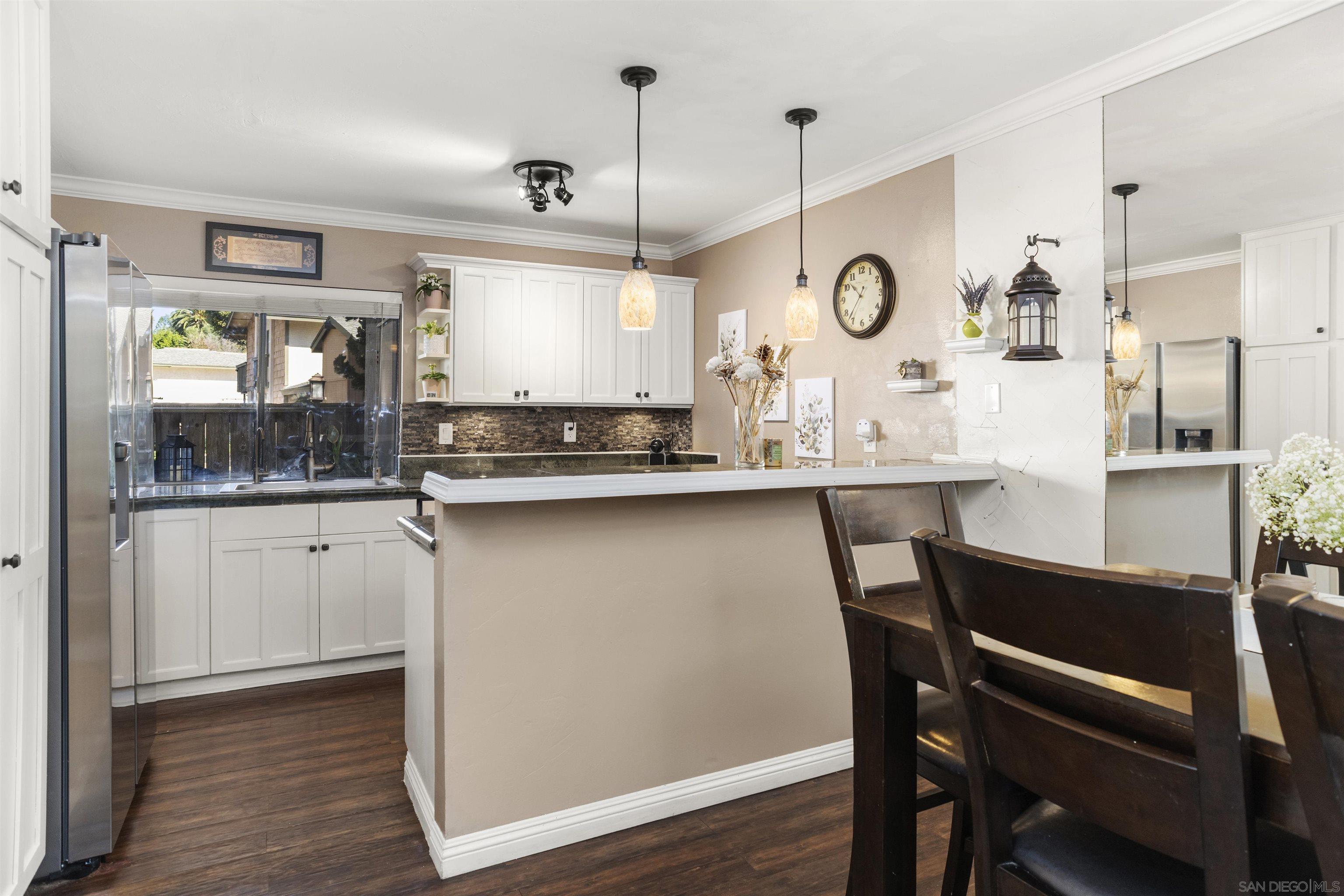 Detail Gallery Image 21 of 54 For 5995  Caminito Yucatan, San Diego,  CA 92108 - 3 Beds | 1/1 Baths