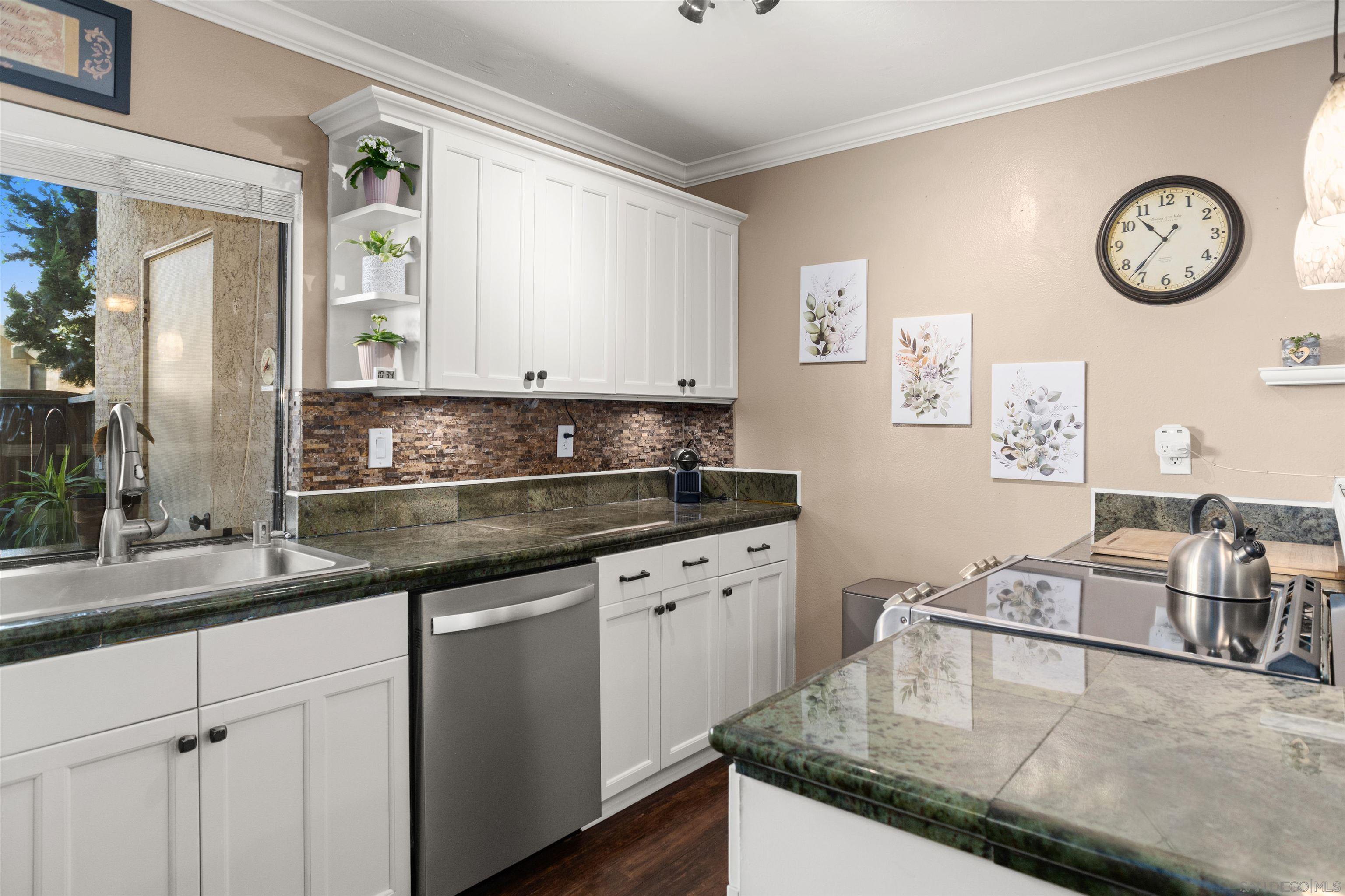 Detail Gallery Image 23 of 54 For 5995  Caminito Yucatan, San Diego,  CA 92108 - 3 Beds | 1/1 Baths