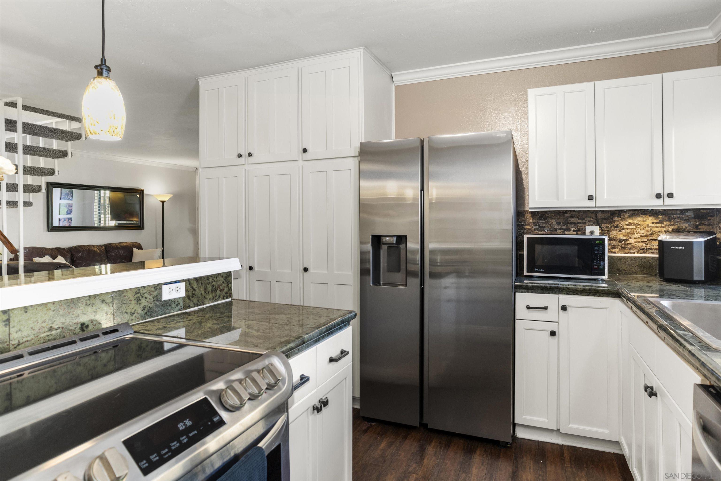 Detail Gallery Image 24 of 54 For 5995  Caminito Yucatan, San Diego,  CA 92108 - 3 Beds | 1/1 Baths