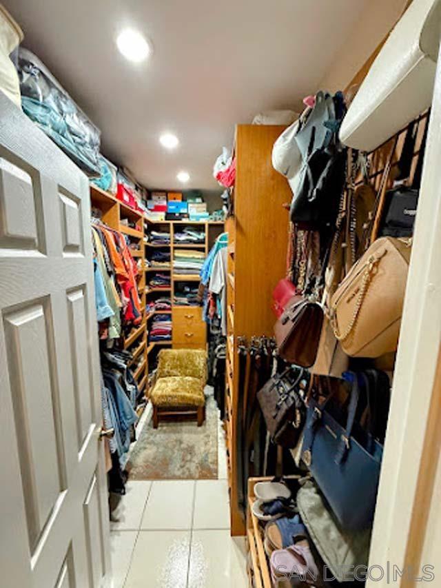 Detail Gallery Image 6 of 21 For 3430  Monroe Ave, San Diego,  CA 92116 - 3 Beds | 2 Baths