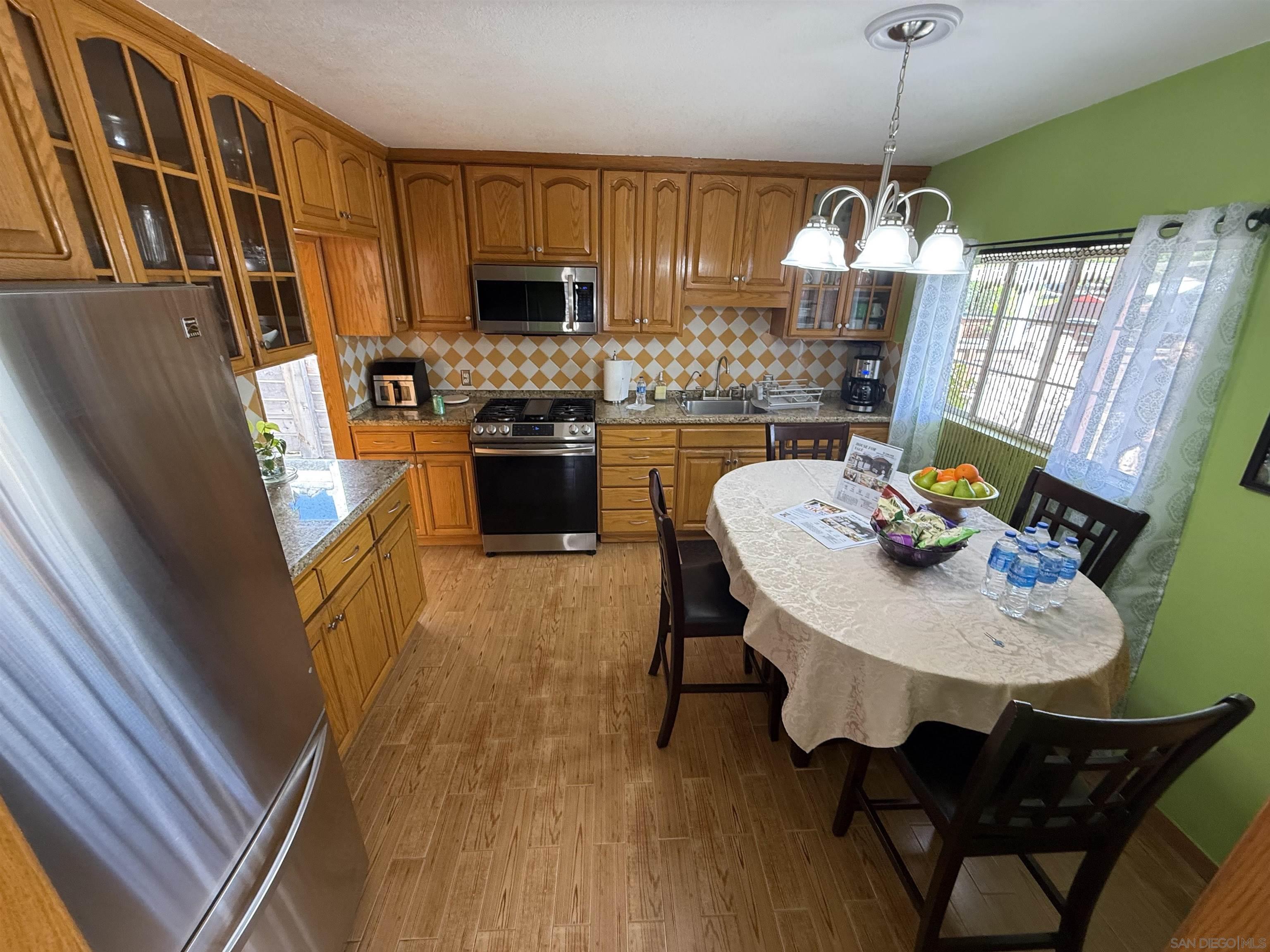 Detail Gallery Image 19 of 21 For 3430  Monroe Ave, San Diego,  CA 92116 - 3 Beds | 2 Baths