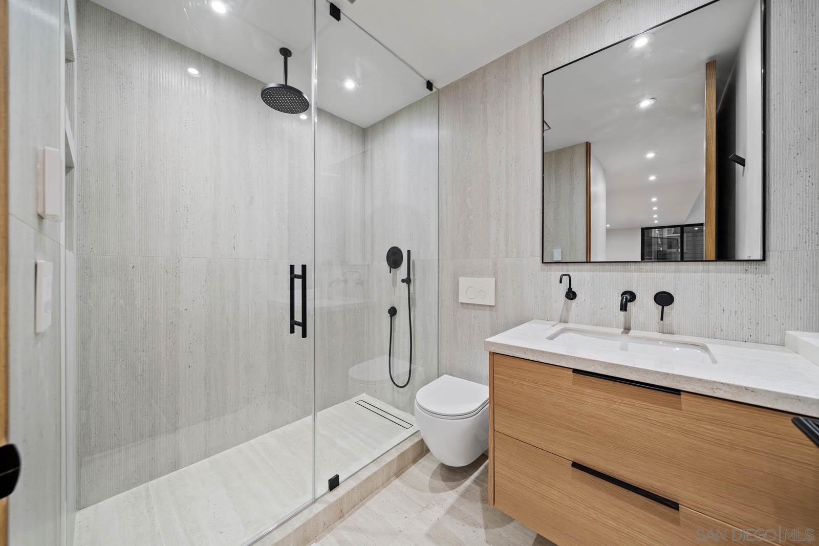 Detail Gallery Image 38 of 75 For 7376  Fay Ave, La Jolla,  CA 92037 - 8 Beds | 5 Baths