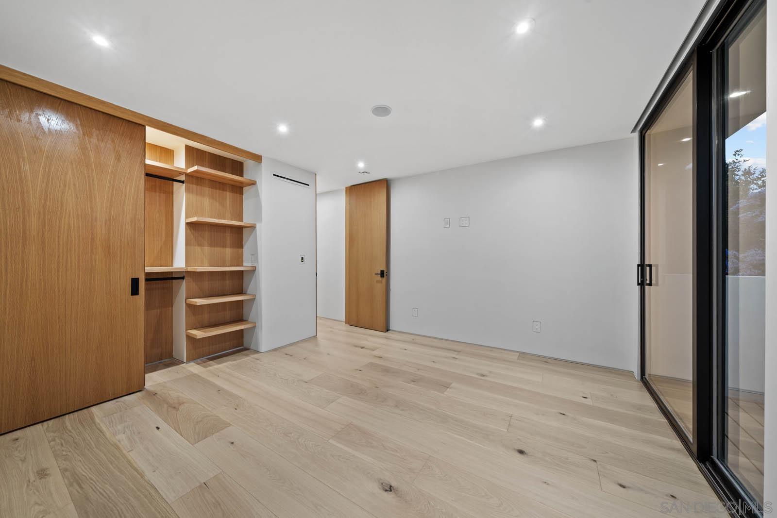 Detail Gallery Image 42 of 75 For 7376  Fay Ave, La Jolla,  CA 92037 - 8 Beds | 5 Baths