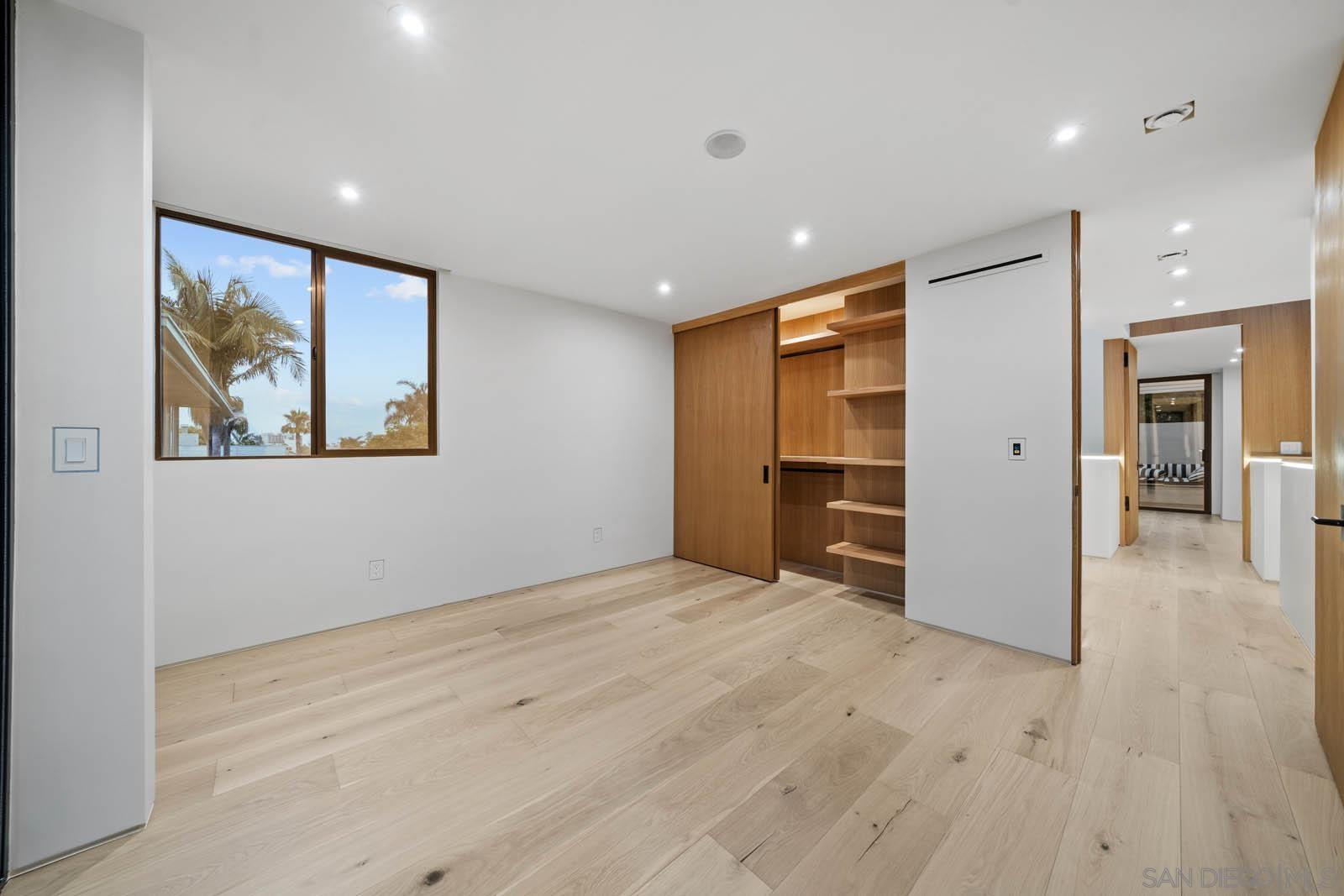 Detail Gallery Image 43 of 75 For 7376  Fay Ave, La Jolla,  CA 92037 - 8 Beds | 5 Baths