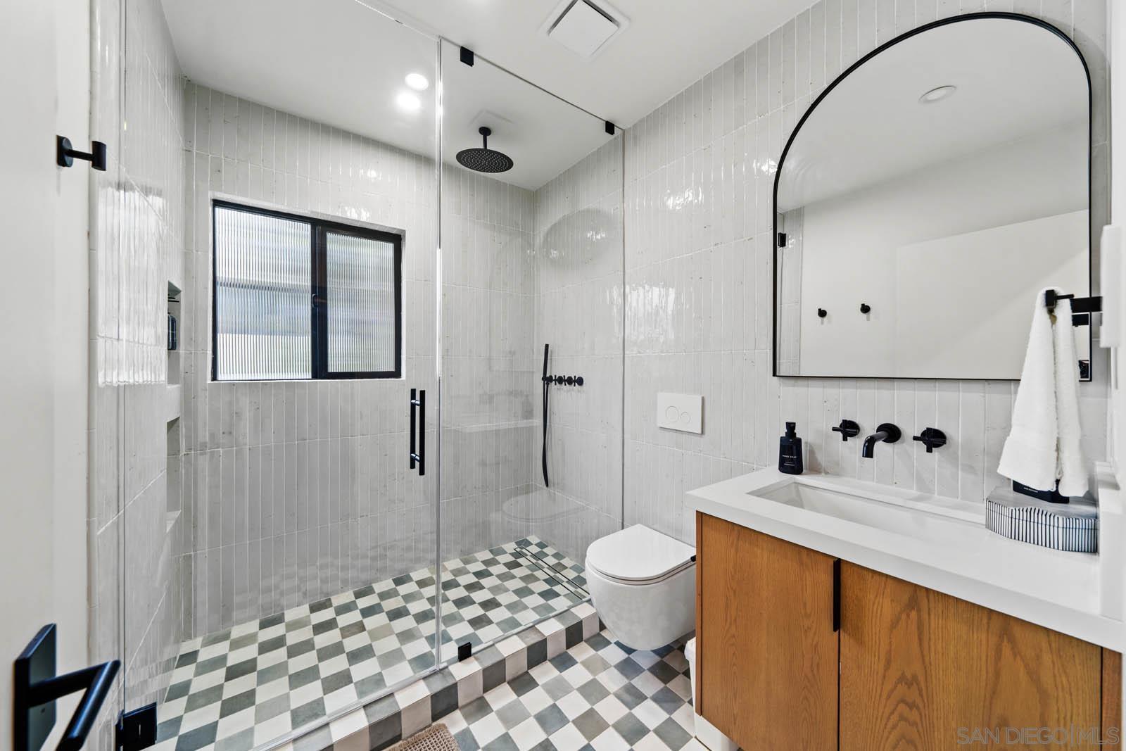 Detail Gallery Image 66 of 75 For 7376  Fay Ave, La Jolla,  CA 92037 - 8 Beds | 5 Baths