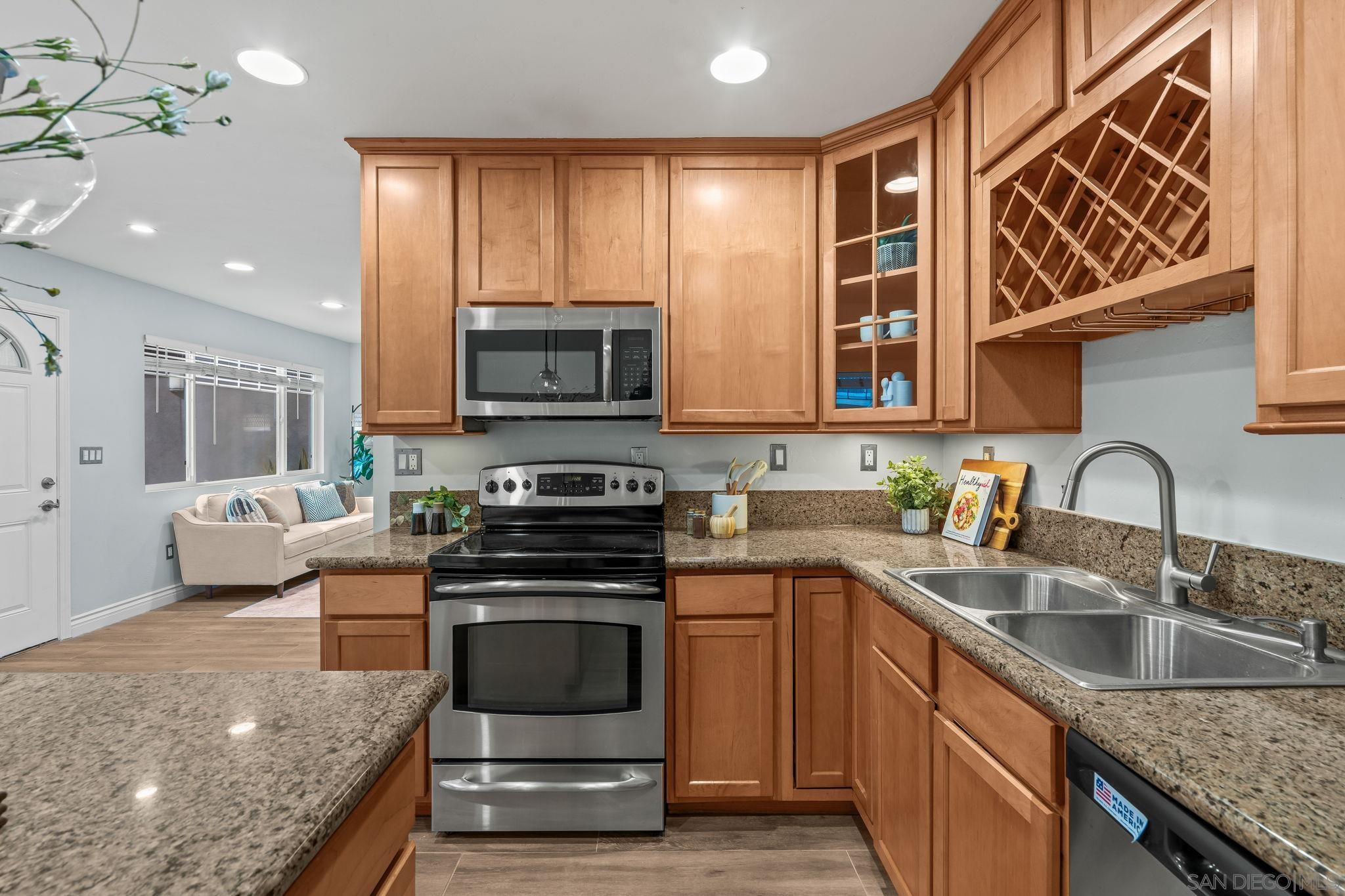 Detail Gallery Image 15 of 38 For 4075  Idaho St  #2,  San Diego,  CA 92104 - 2 Beds | 2 Baths