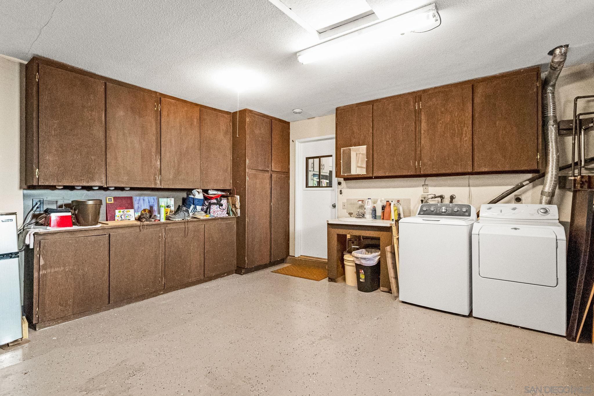 Detail Gallery Image 16 of 21 For 2045  Bolsa Chica Gln, Escondido,  CA 92026 - 3 Beds | 2 Baths