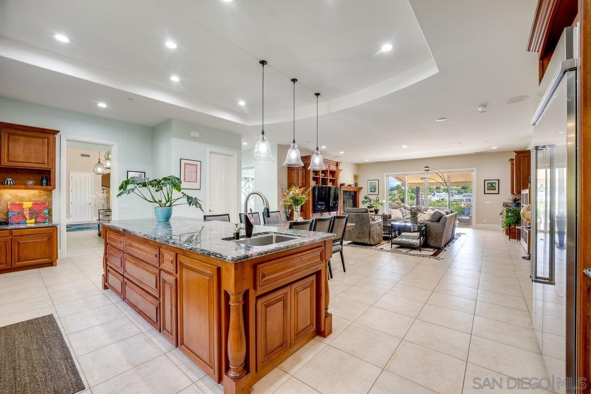 Detail Gallery Image 13 of 74 For 2860  via Rancheros Way, Fallbrook,  CA 92028 - 4 Beds | 3/1 Baths