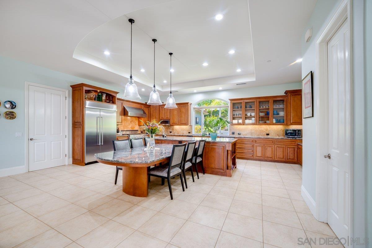 Detail Gallery Image 15 of 74 For 2860  via Rancheros Way, Fallbrook,  CA 92028 - 4 Beds | 3/1 Baths