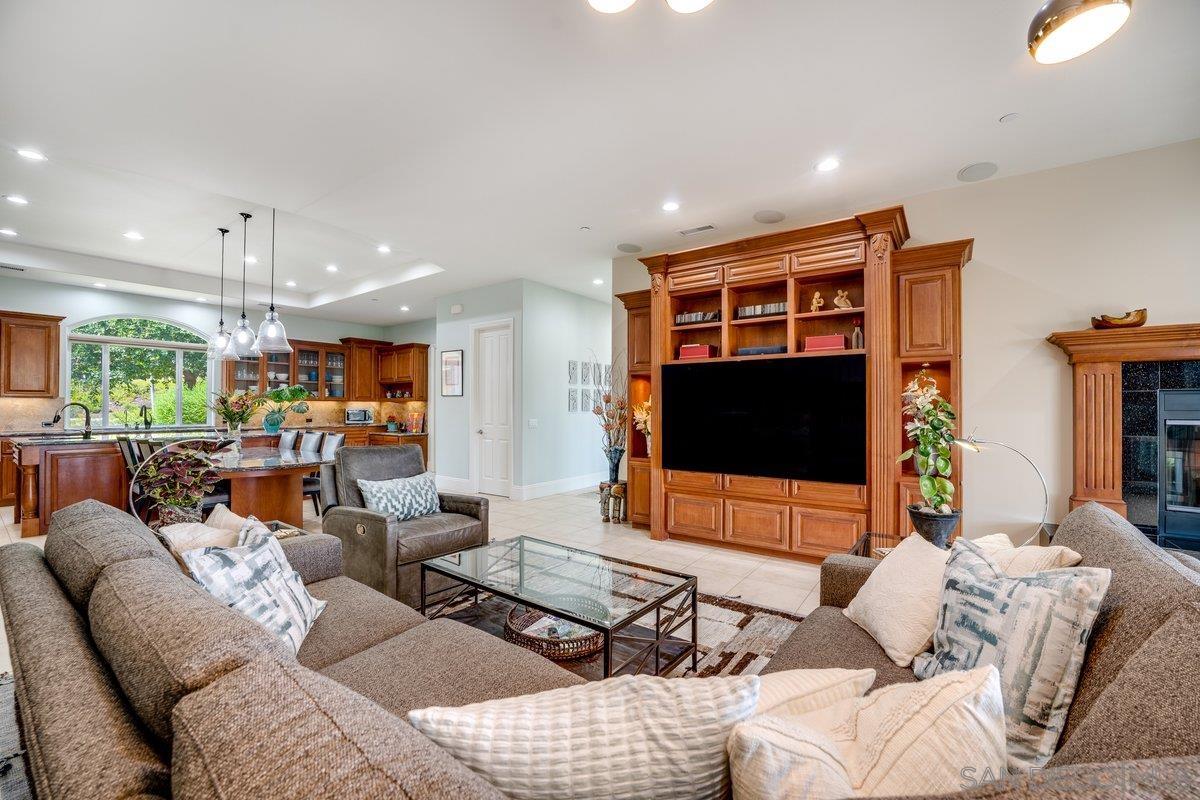 Detail Gallery Image 17 of 74 For 2860  via Rancheros Way, Fallbrook,  CA 92028 - 4 Beds | 3/1 Baths