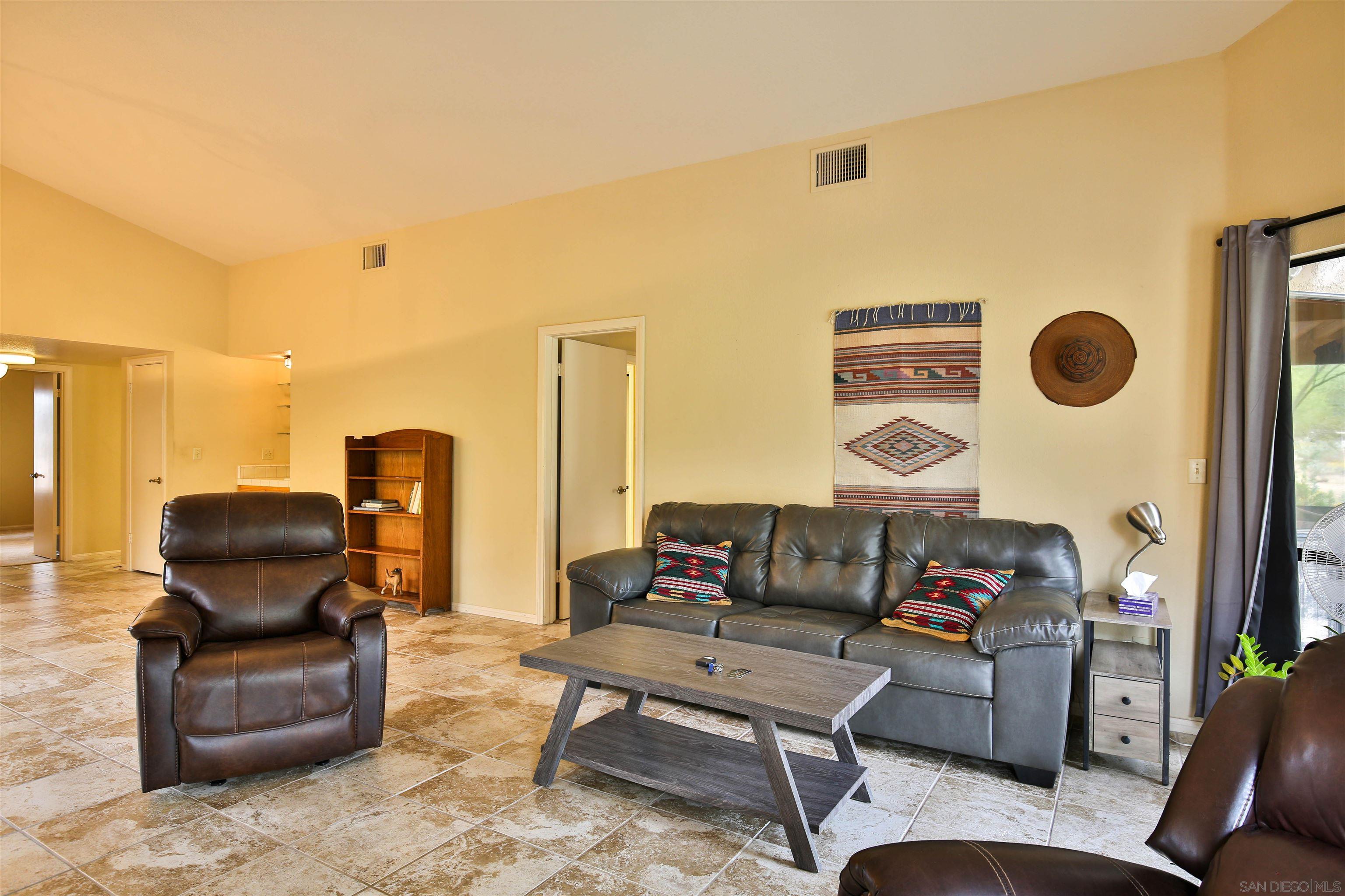 Detail Gallery Image 5 of 21 For 3202  Roadrunner Rd, Borrego Springs,  CA 92004 - 3 Beds | 2 Baths