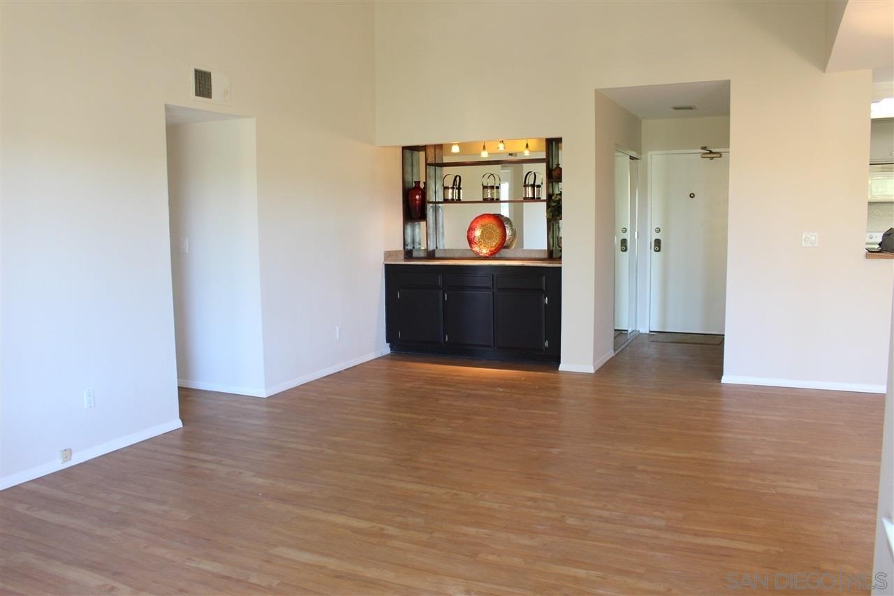 Detail Gallery Image 8 of 30 For 11255  Tierrasanta Blvd  #118,  San Diego,  CA 92124 - 3 Beds | 2 Baths