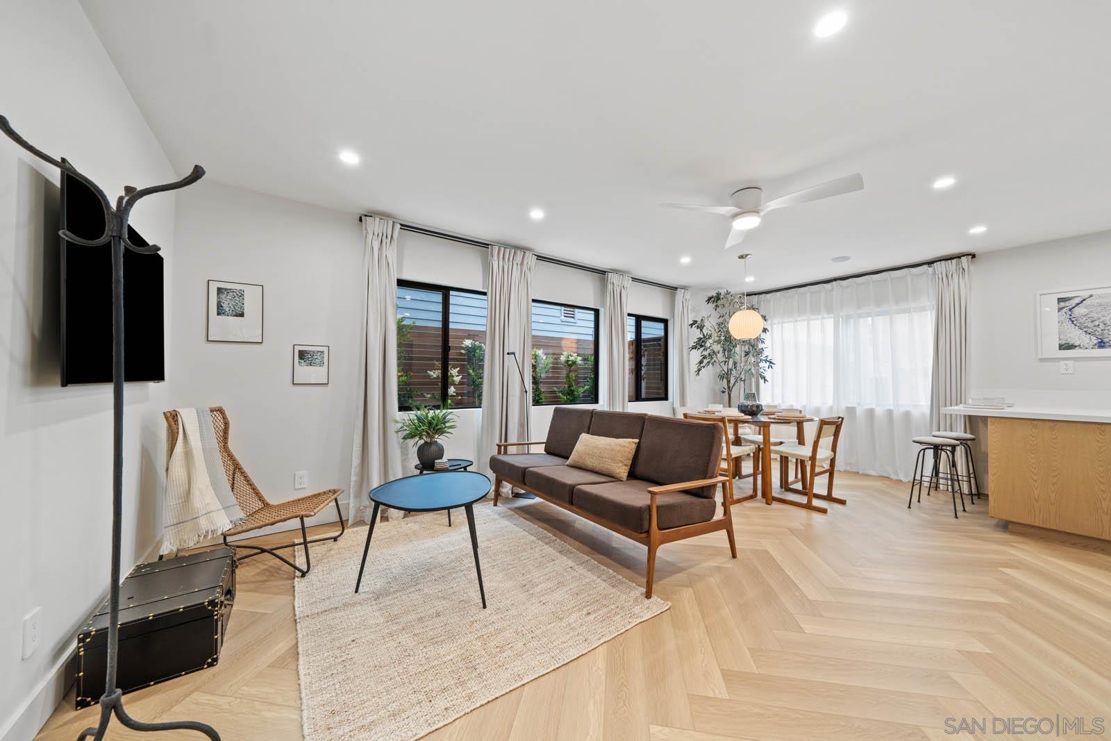 Detail Gallery Image 12 of 22 For 7372  Bishops Ln, La Jolla,  CA 92037 - 2 Beds | 1 Baths