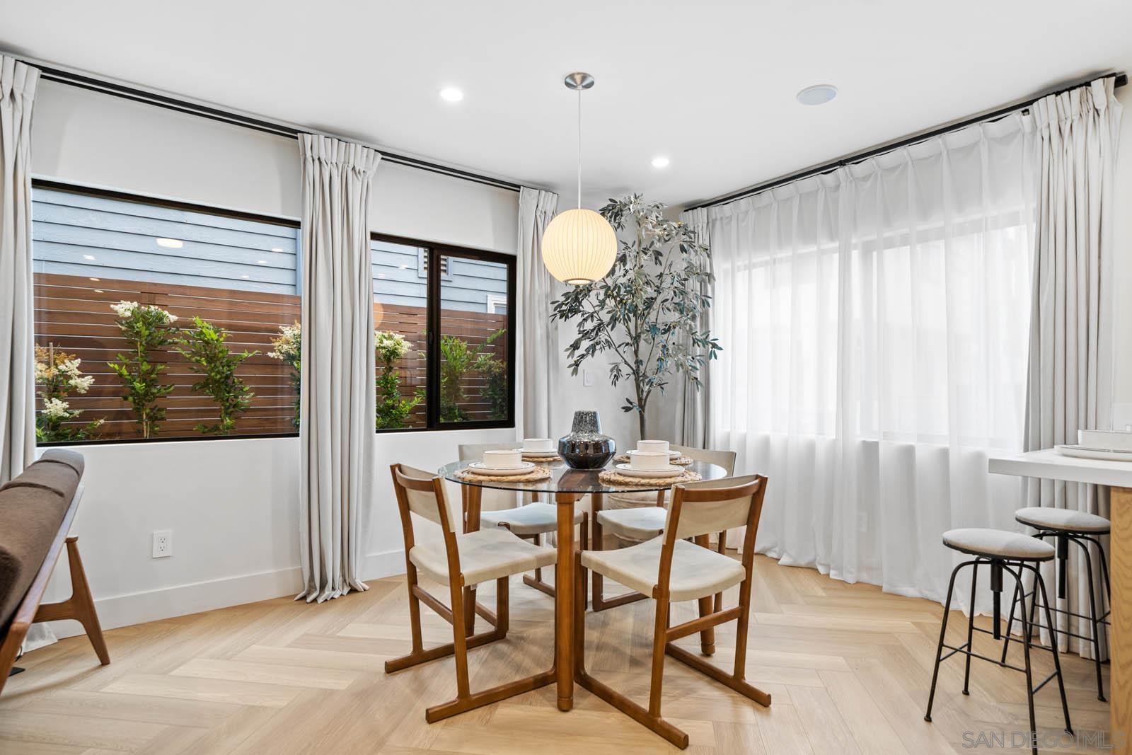 Detail Gallery Image 13 of 22 For 7372  Bishops Ln, La Jolla,  CA 92037 - 2 Beds | 1 Baths