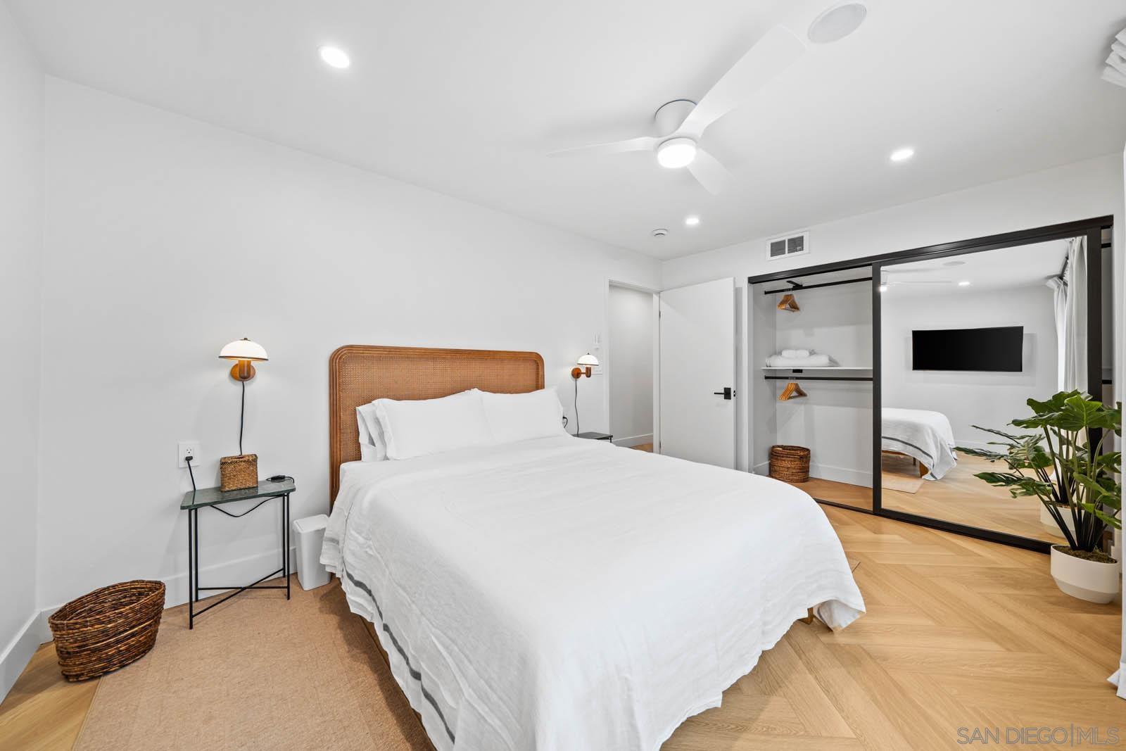 Detail Gallery Image 6 of 22 For 7372  Bishops Ln, La Jolla,  CA 92037 - 2 Beds | 1 Baths