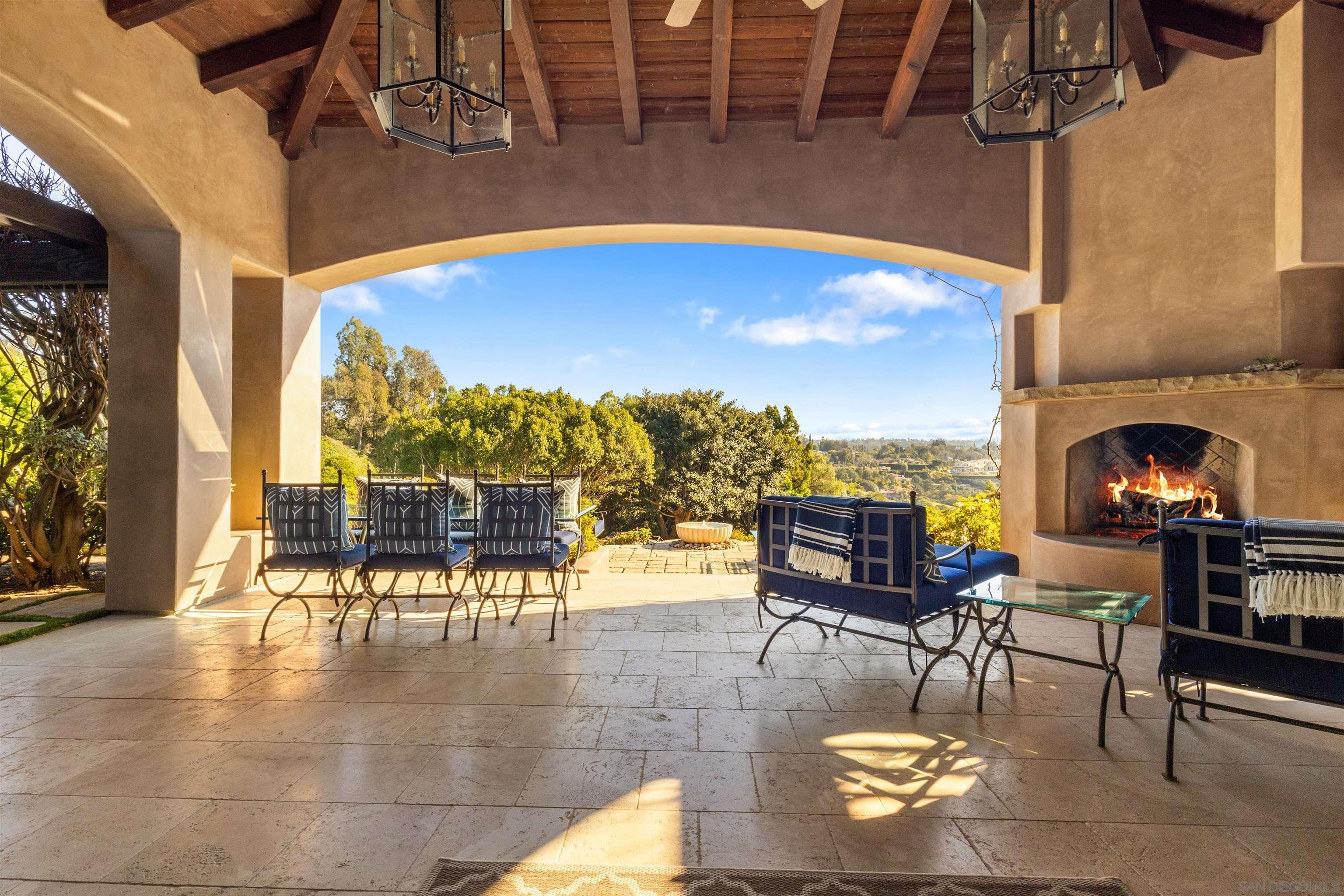 Detail Gallery Image 17 of 65 For 6871  Las Colinas, Rancho Santa Fe,  CA 92067 - 5 Beds | 5/2 Baths